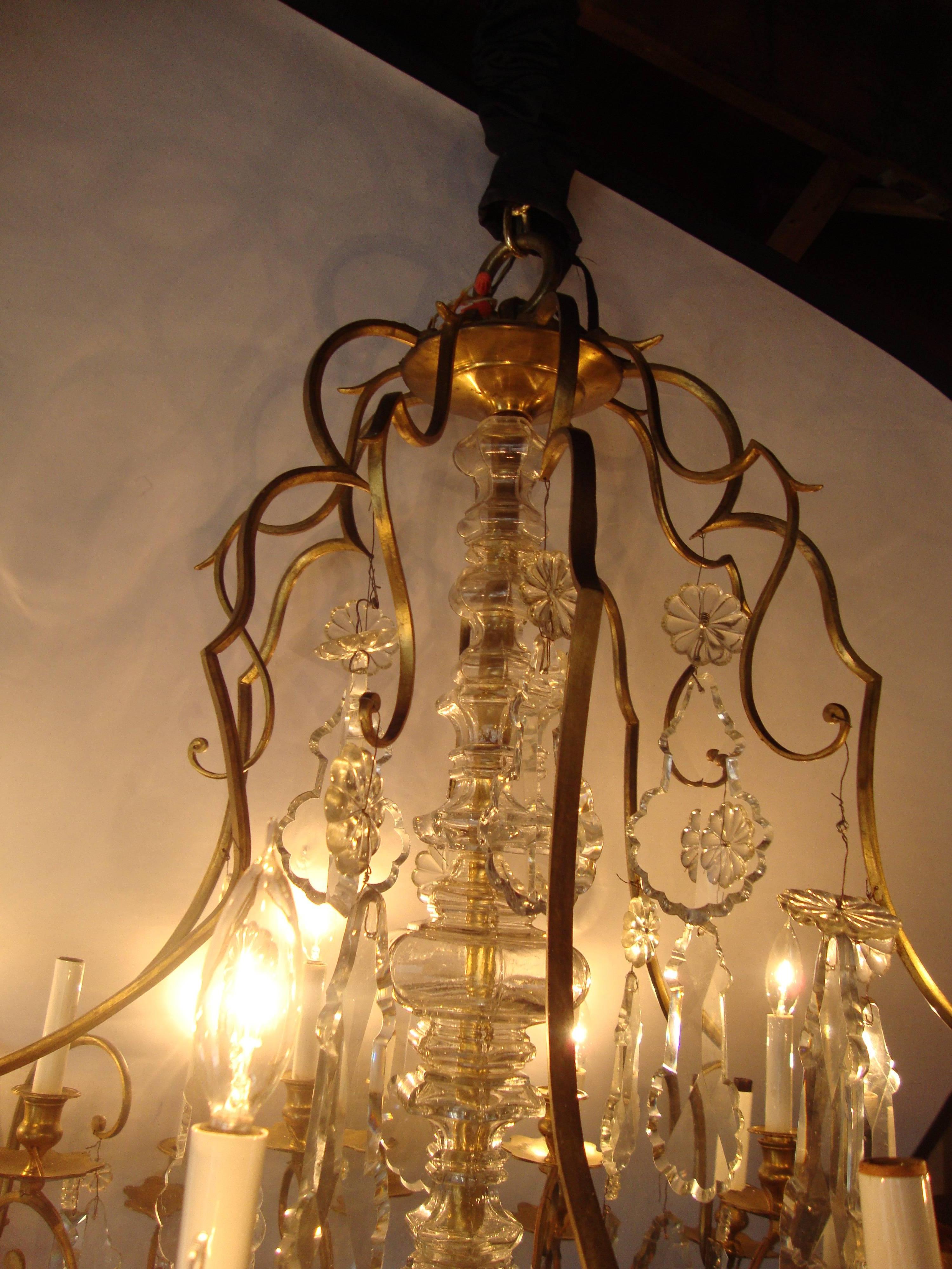 Bronze and Crystal Palatial Thirty-Light Chandelier In Good Condition In Stamford, CT