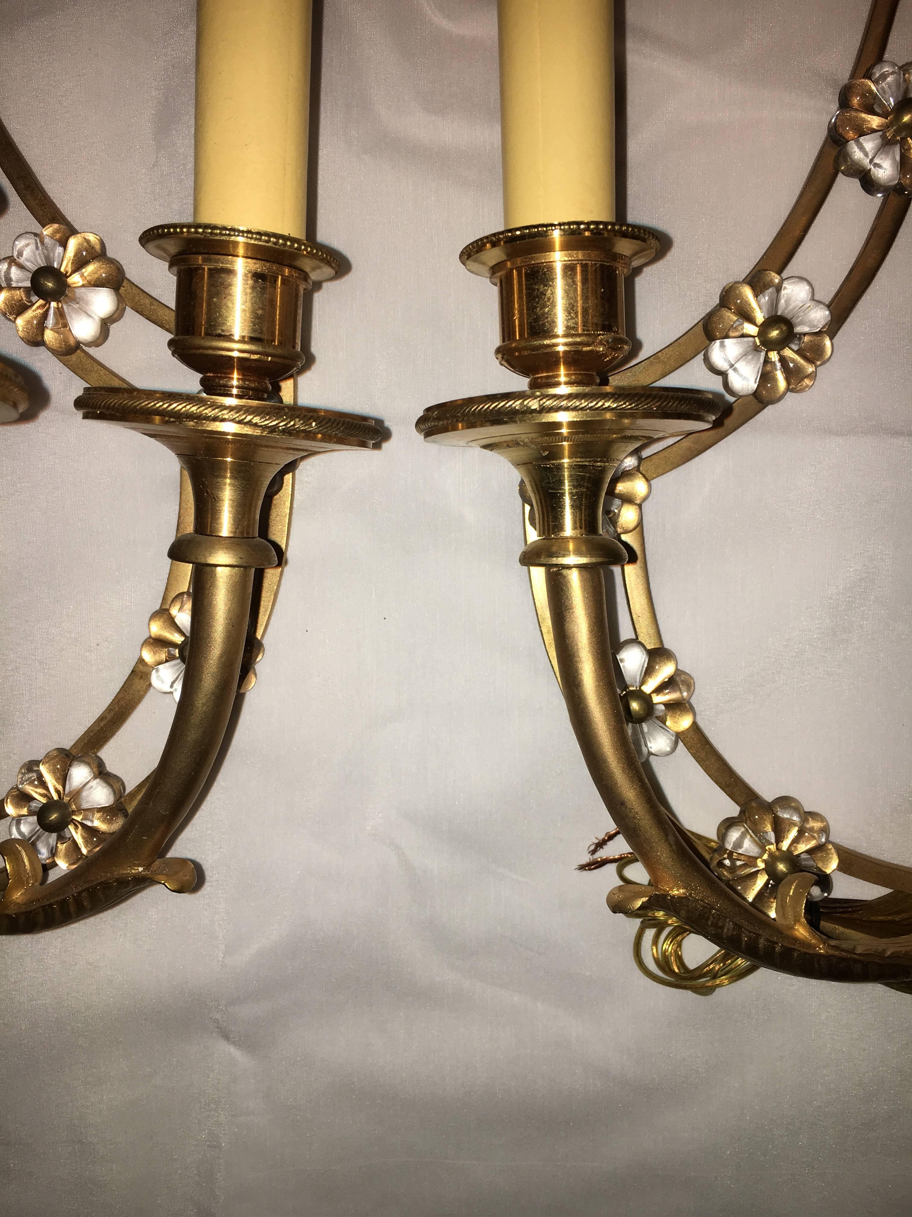 Louis XVI Style Harp / Lyre Back Bronze Wall Sconce. Set of Six In Good Condition For Sale In Manhasset, NY