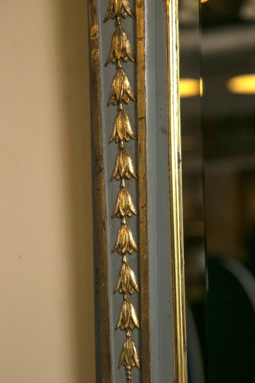 Französische, teilweise vergoldete, bemalte, schwedische, abgeschrägte Spiegelfiguren, 19. Jahrhundert im Angebot 1