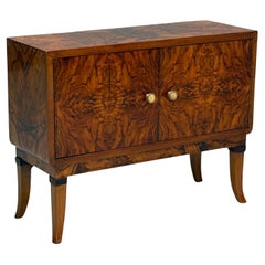 Commodes et coffres à tiroirs