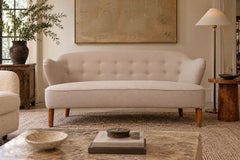 Flemming Lassen, sofá poco común, tela beige, abedul, Finlandia, década de 1950