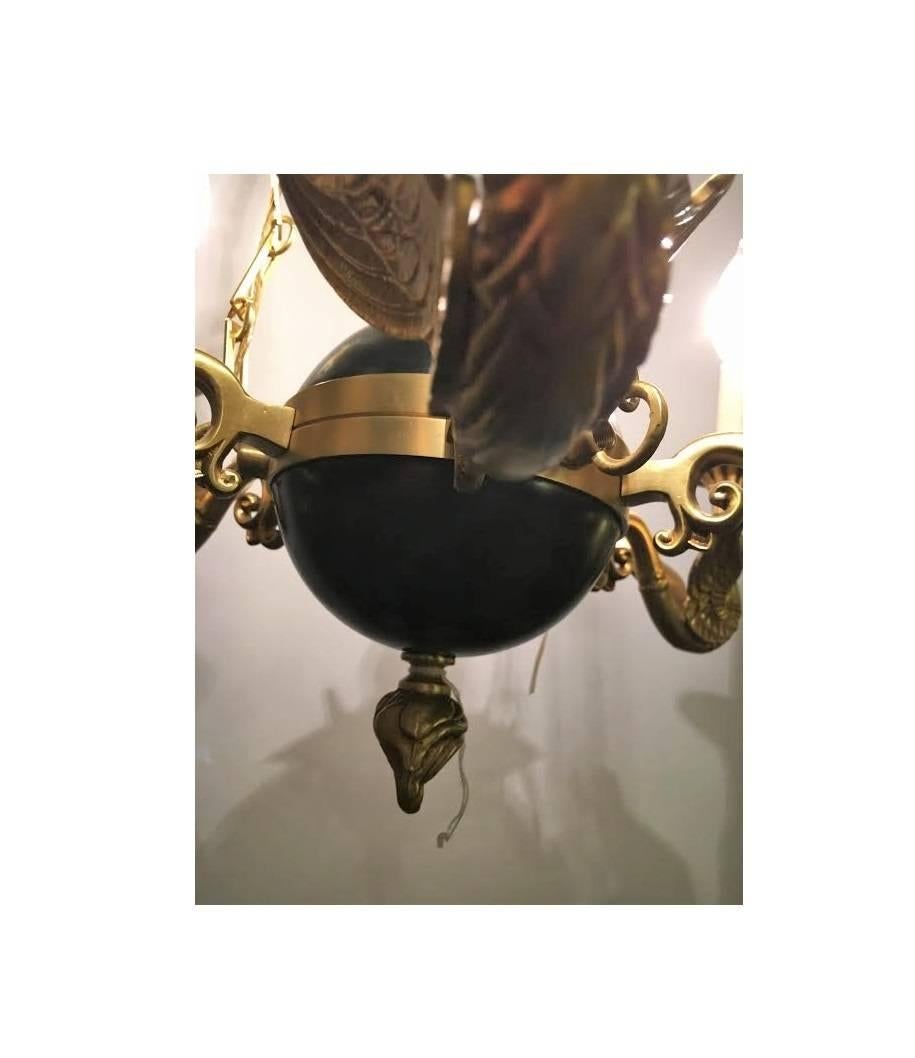 Regency Style Six-Arm Bronze Swan Decorated Chandelier For Sale 1