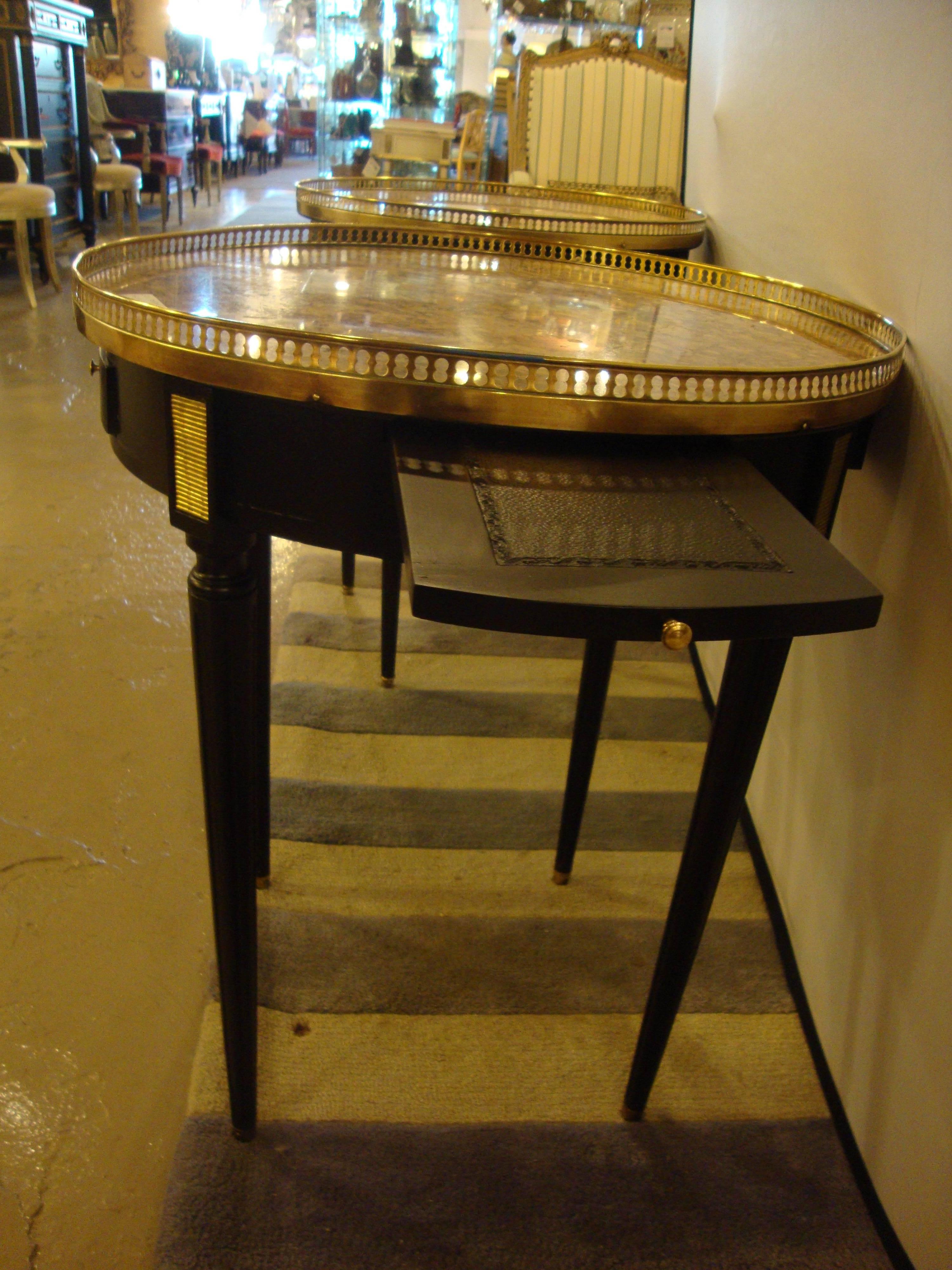 Maison Jansen, Louis XVI Style, Round Side Tables, Black Wood, Bronze, Marble For Sale 7