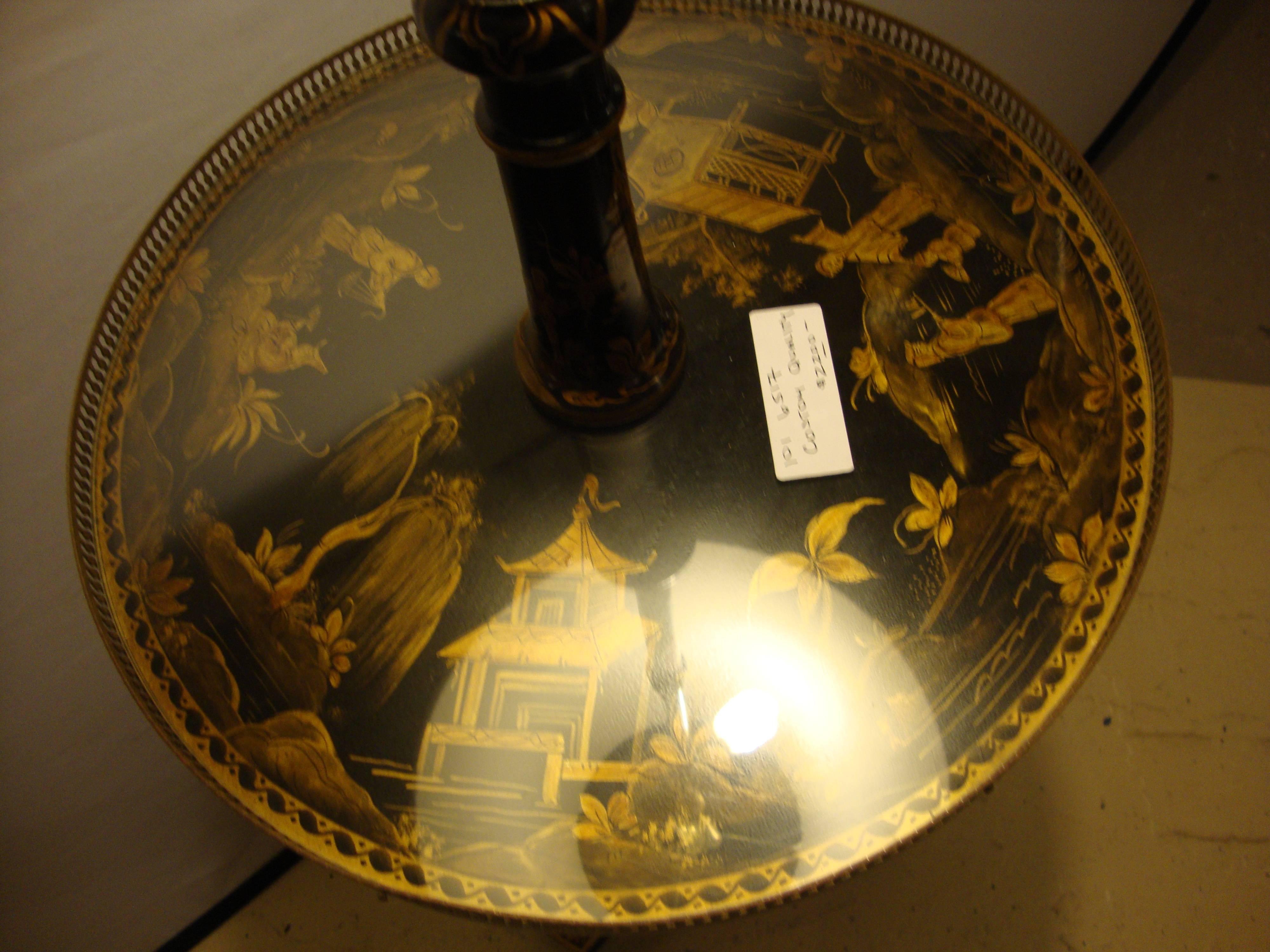 Chinese Export Decorative Chinoiserie Tray Table Stick Lamp