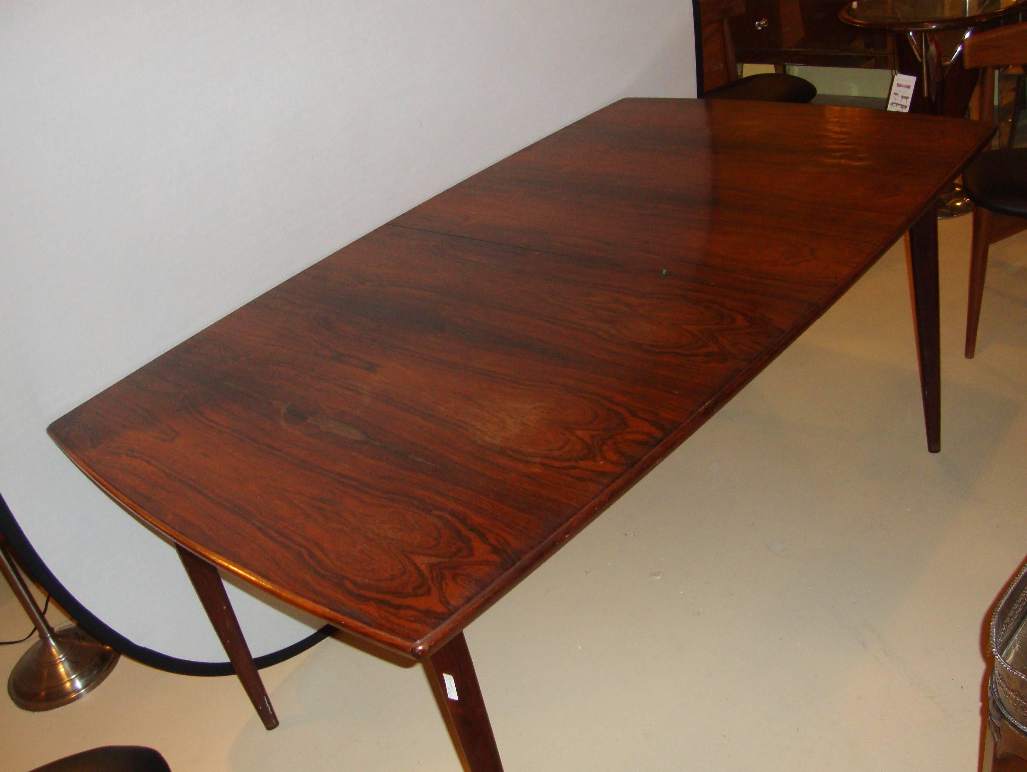 Mid-Century Modern Stamped Dining Table in Rosewood In Good Condition In Stamford, CT