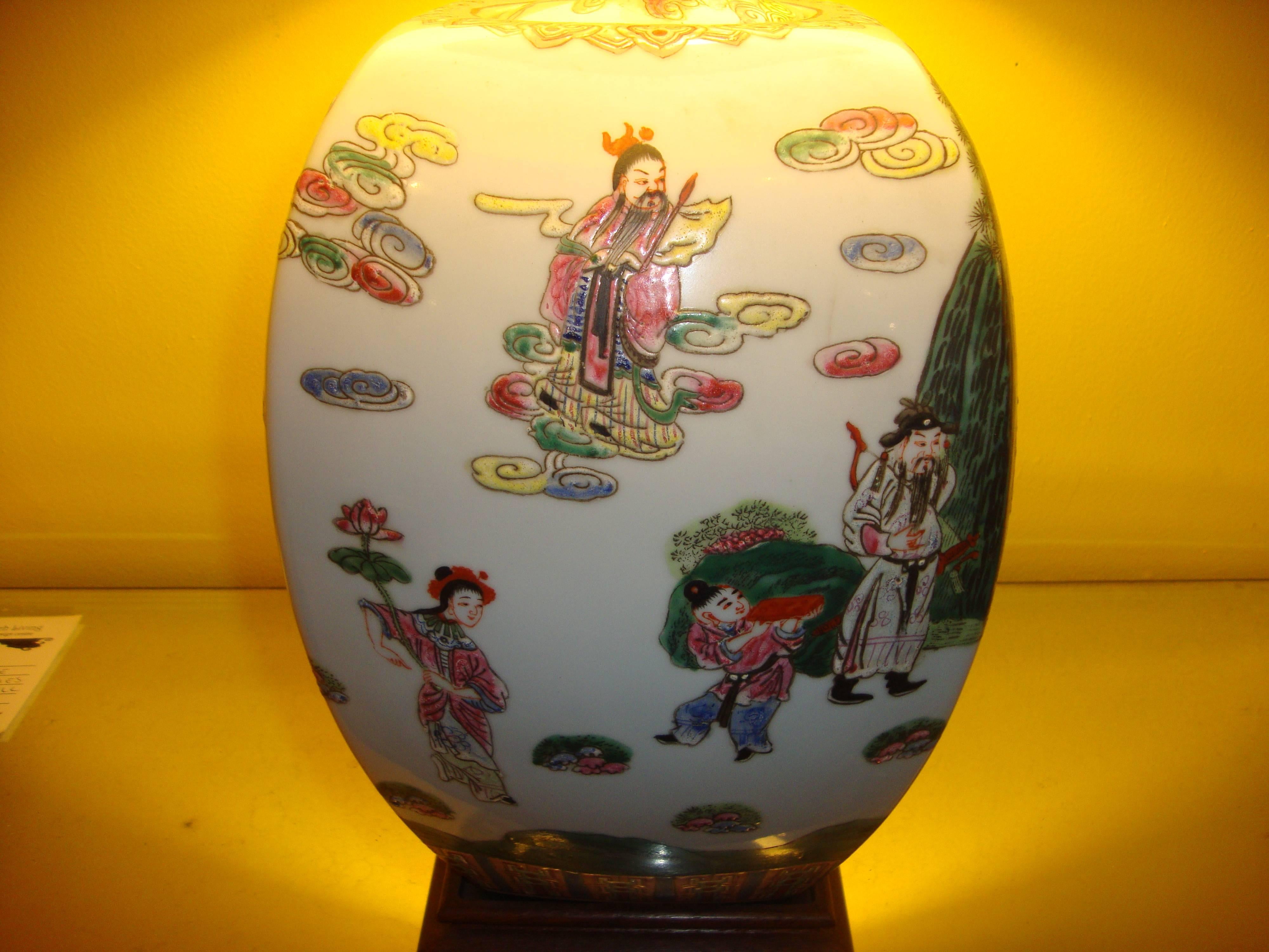 Pair of Chinese Export Porcelain Painted Ginger Jar Table Lamps 3