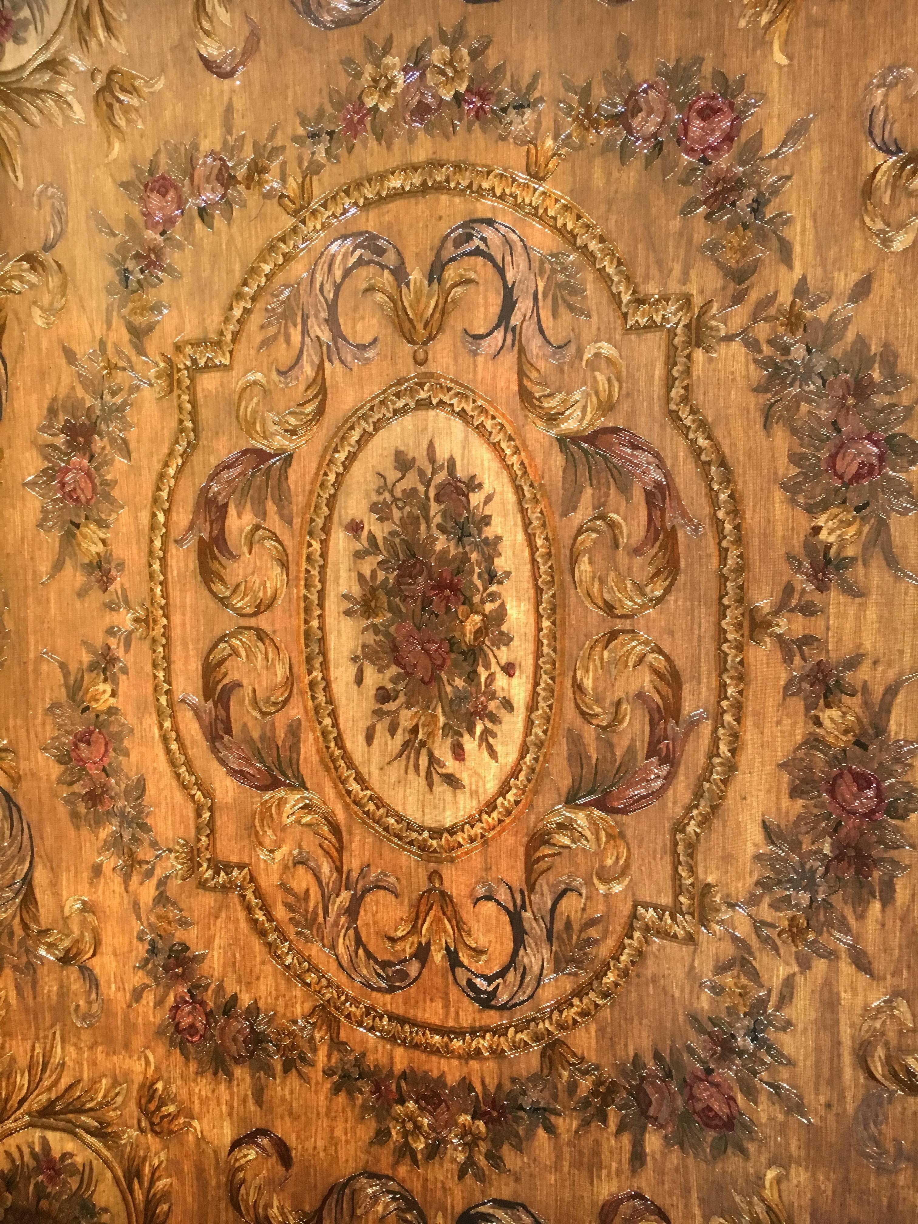 Fine and Very Decorative Aubusson Carpet or Throw In Good Condition For Sale In Stamford, CT