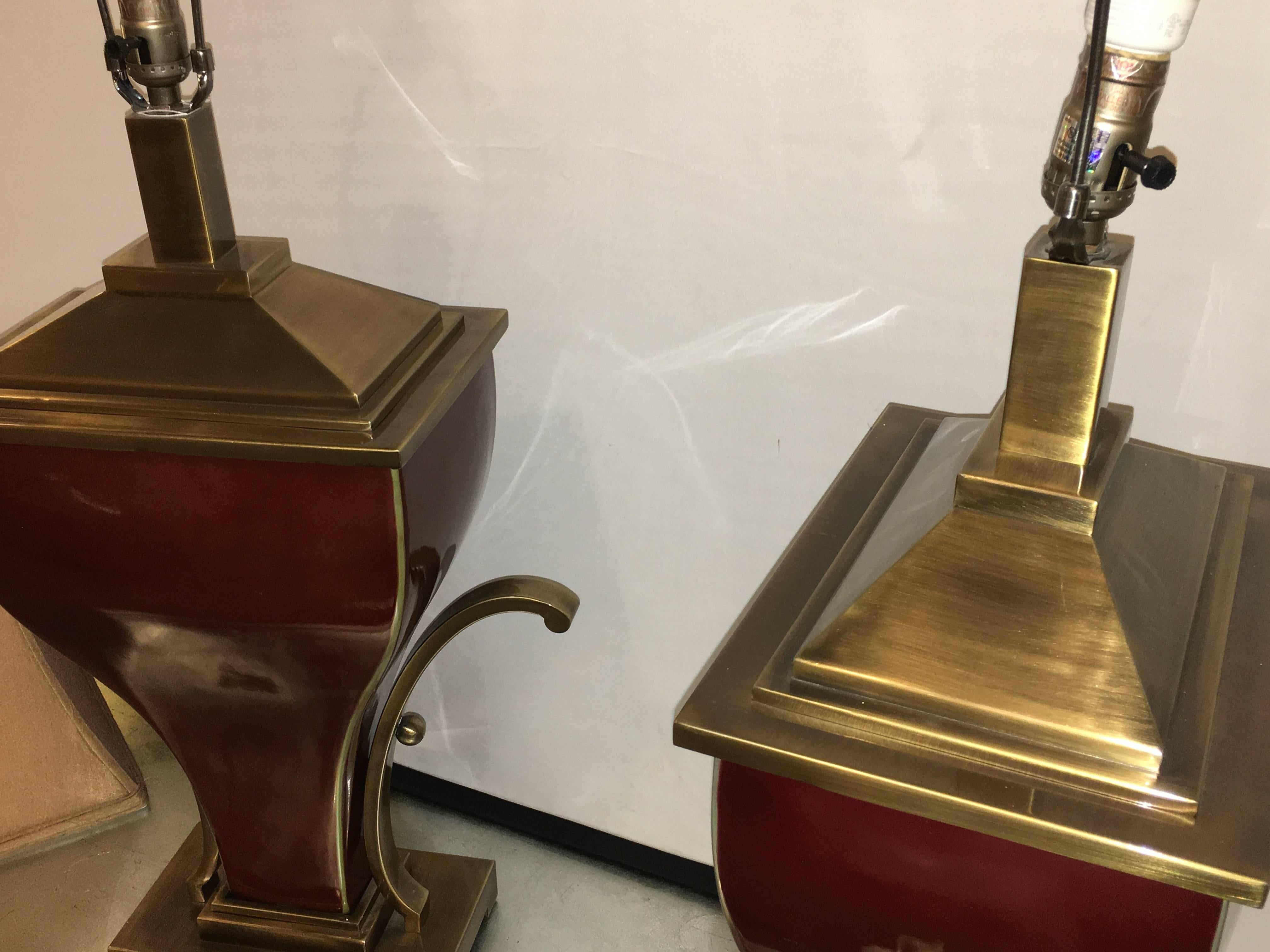 Pair of Art Deco Style Brass Mounted Porcelain Table Lamps In Good Condition In Stamford, CT
