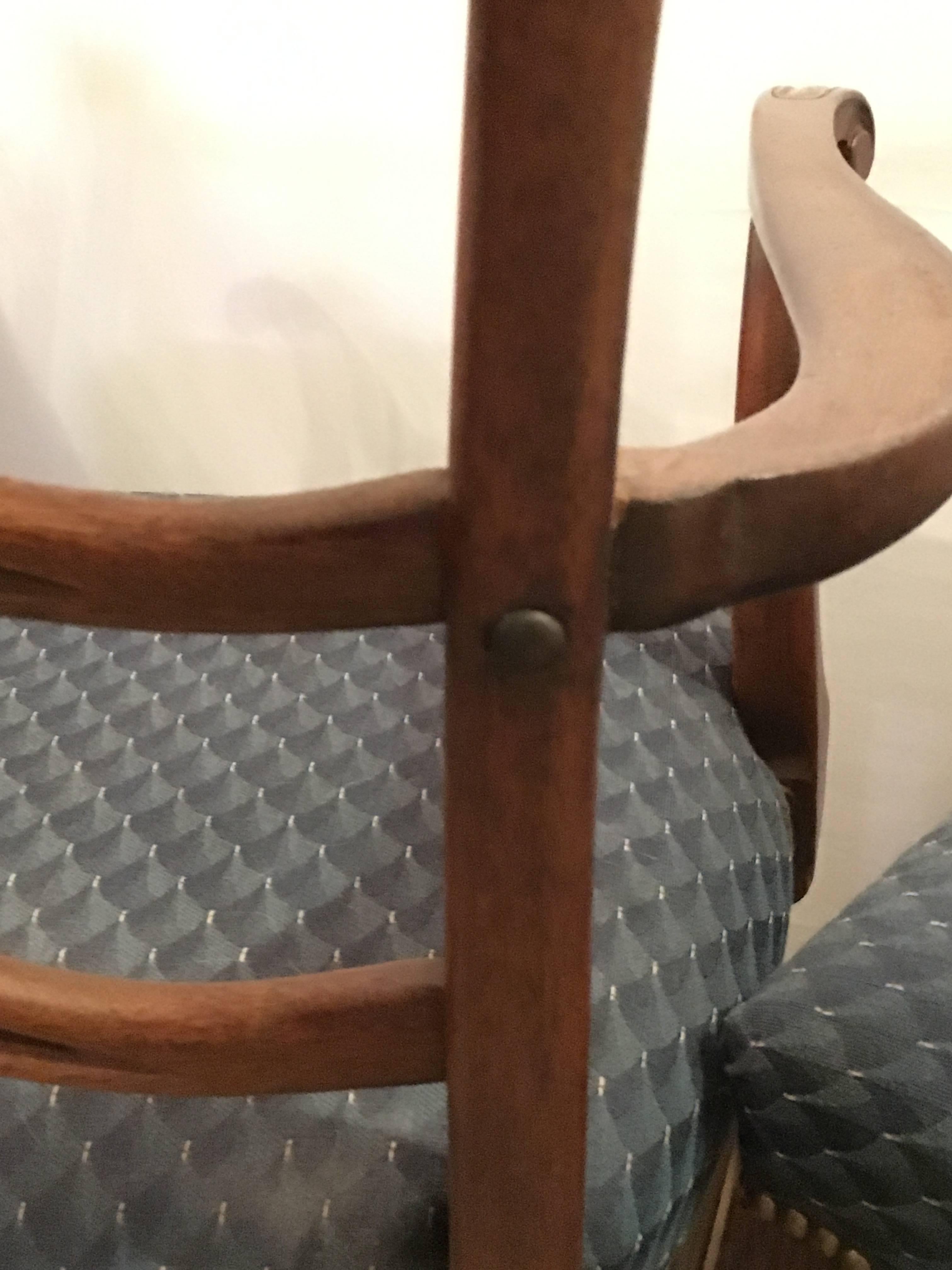 A Pair of  1930s Mahogany Georgian Style Ladder Back Dining Chairs In Good Condition In Stamford, CT