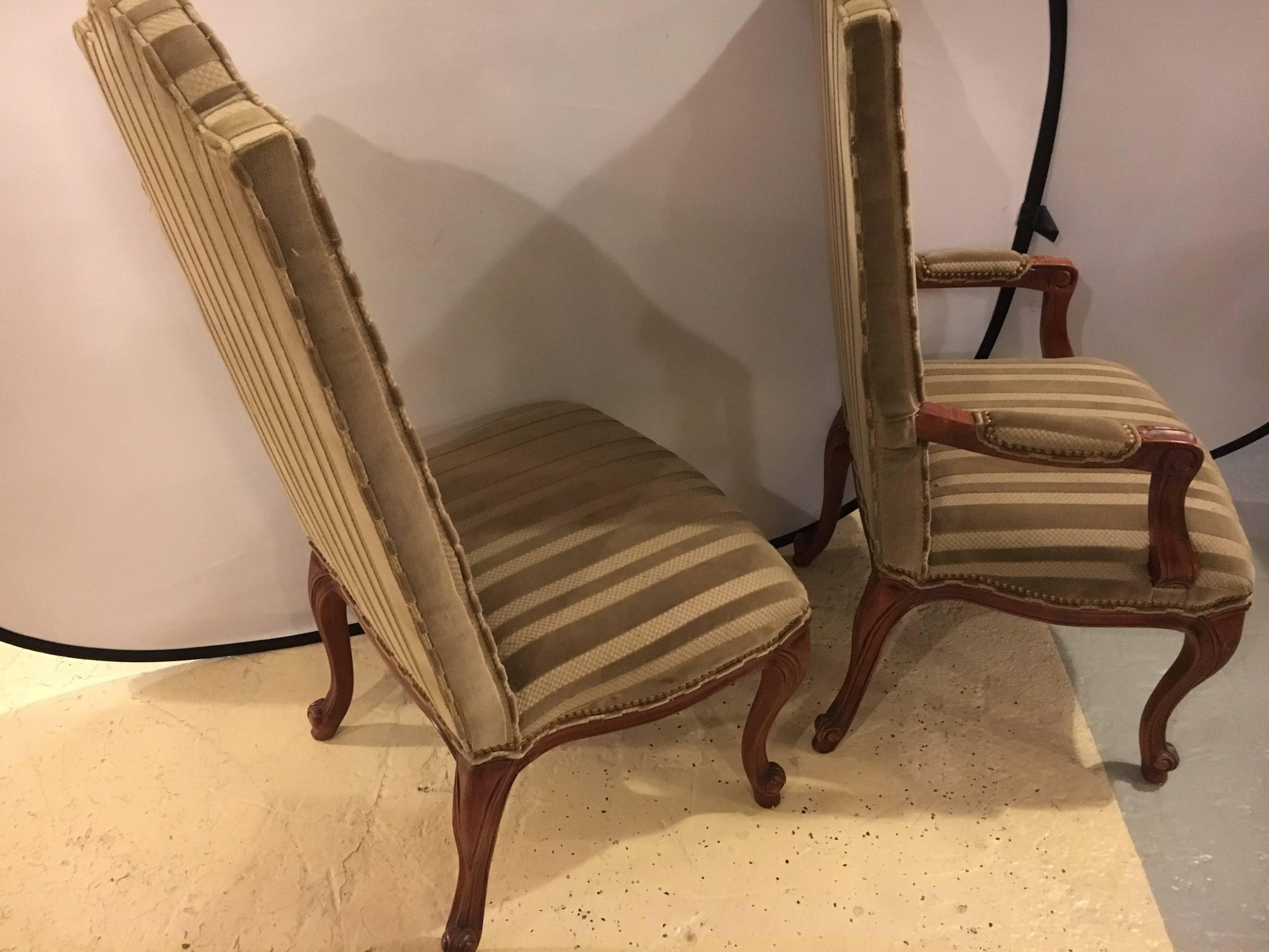 Set of Ten Harden Dining Room Chairs In Good Condition In Stamford, CT