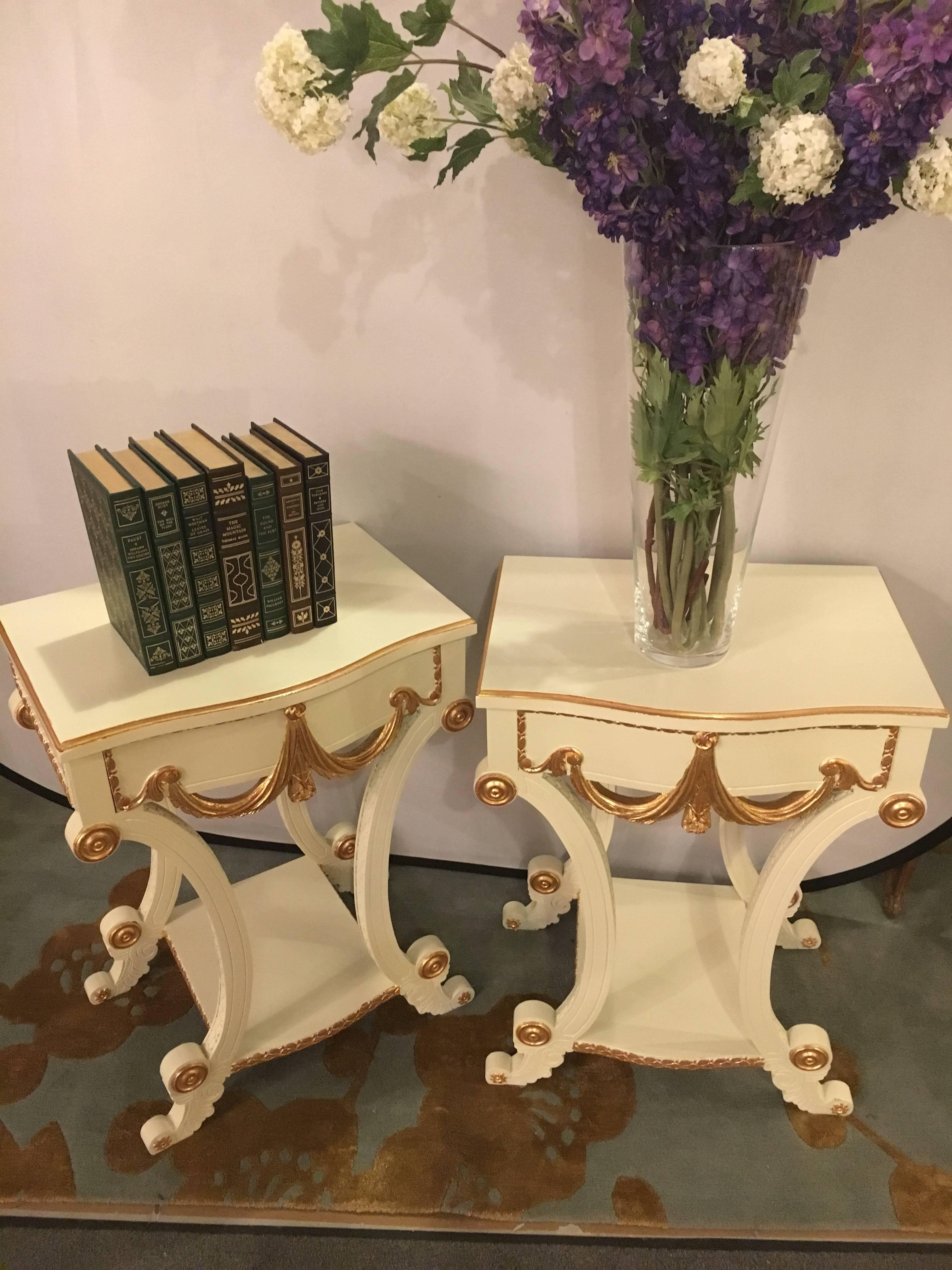 Hollywood Regency Pair of Grosfeld House Paint and Gilt Decorated End Tables or Nightstands