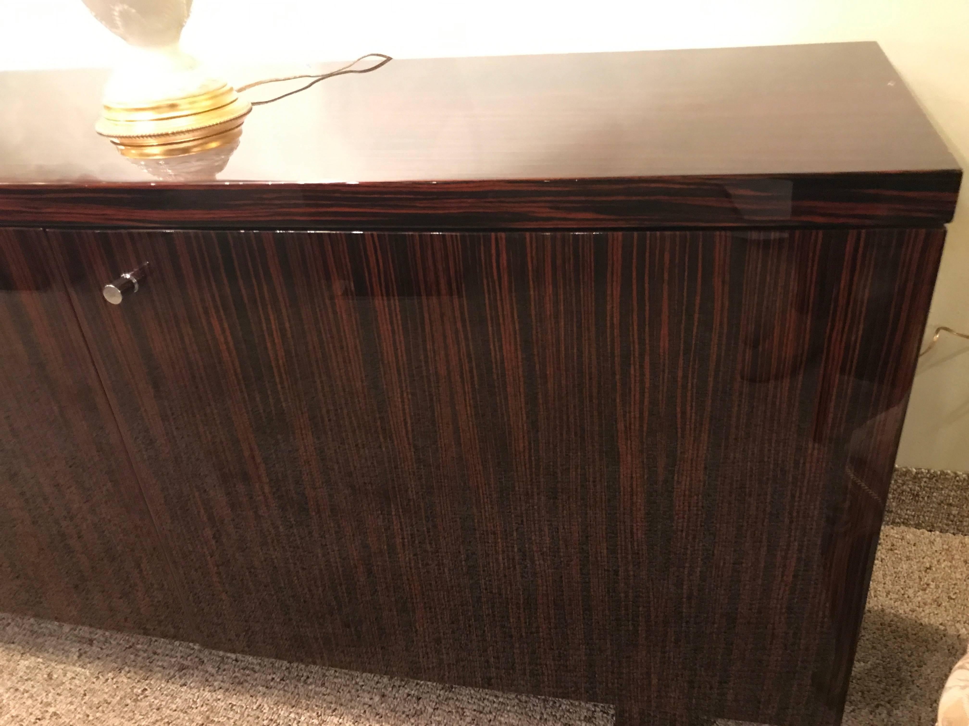 Monumental Credenza Sideboard by Dakota Jackson In Good Condition In Stamford, CT