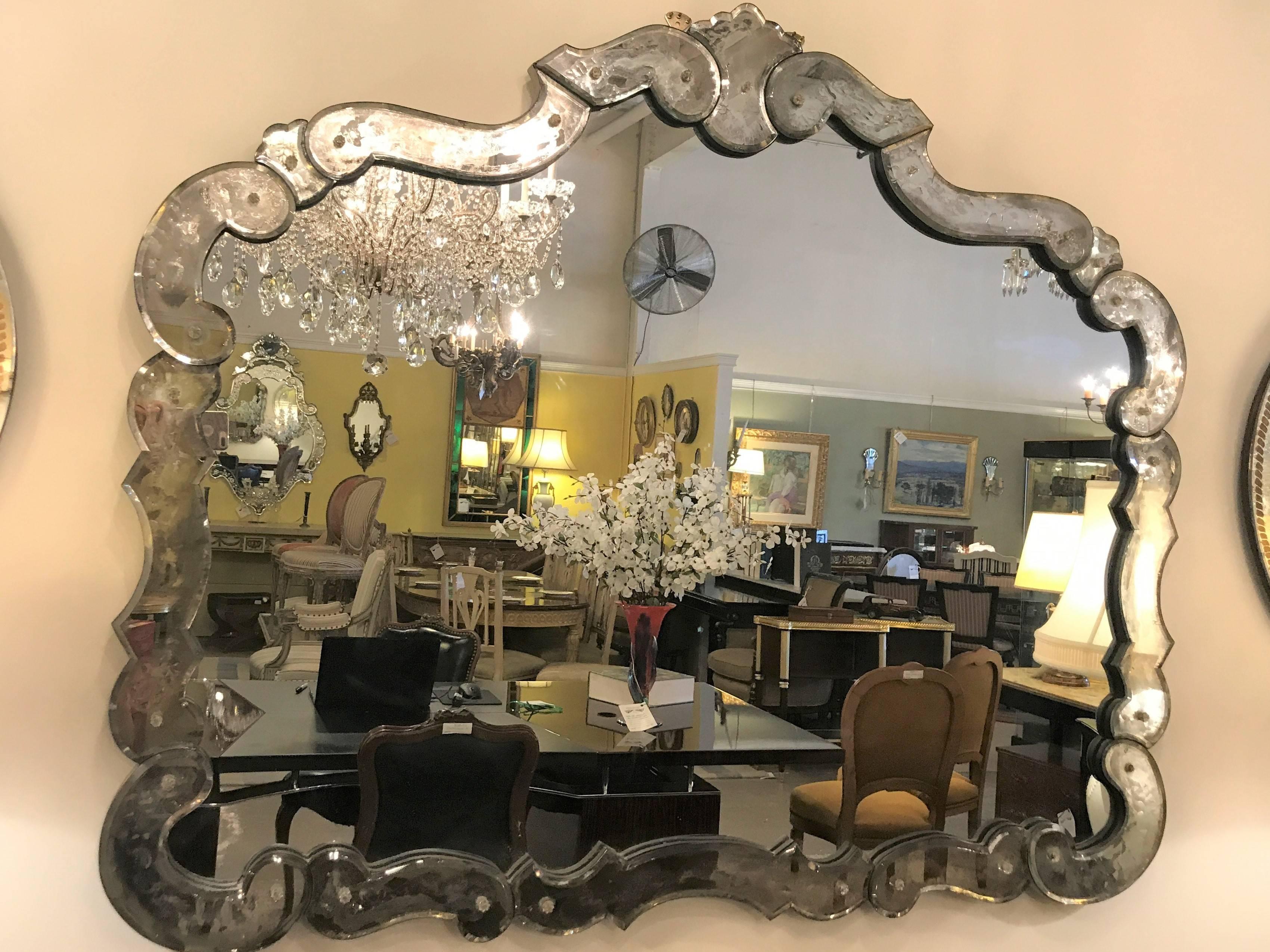 Fine Venetian Style circa 1930s Vanity or over the Mantel Mirror 3