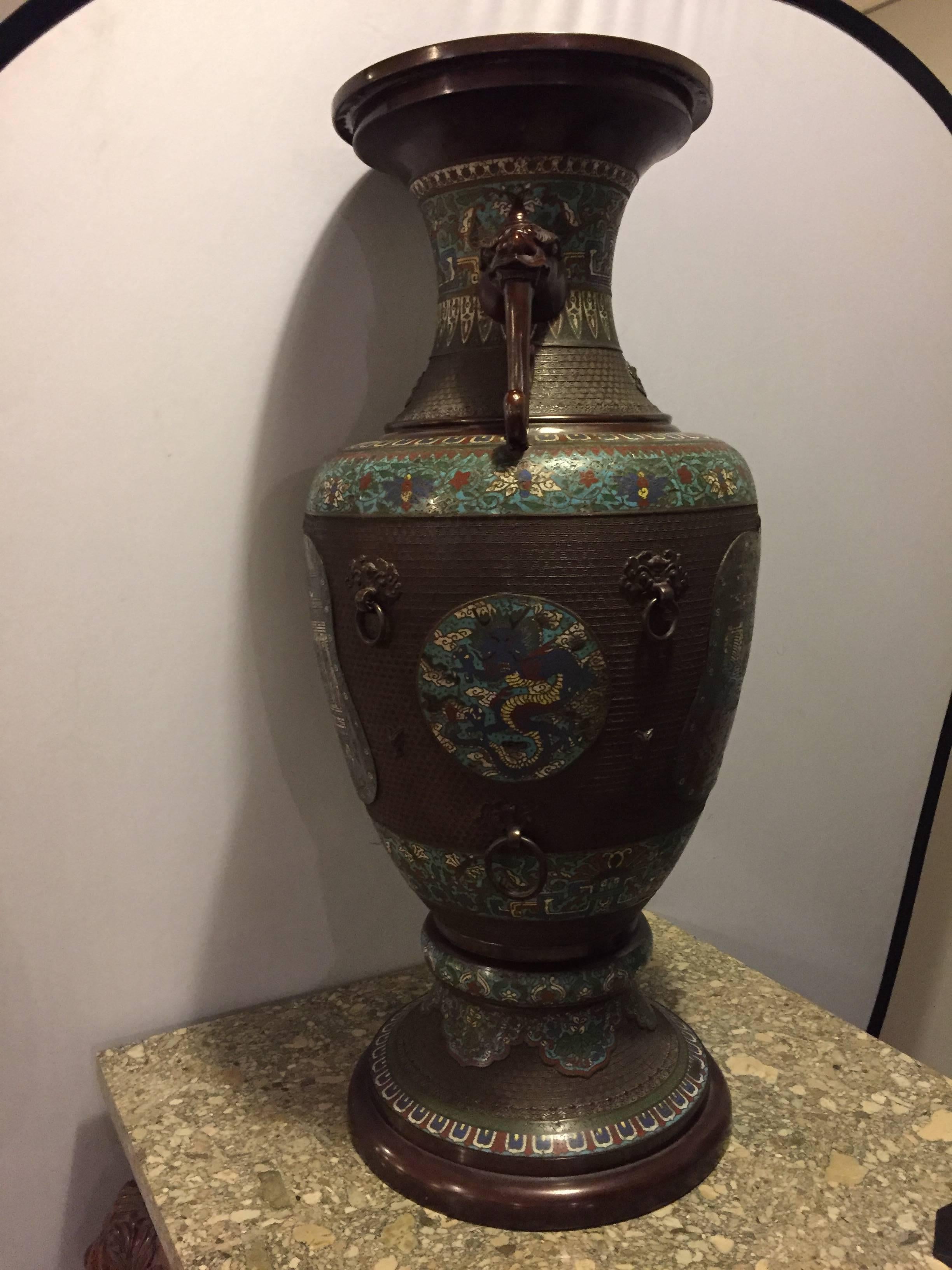Monumental Pair of 1930s Chinoiserie Lion Handled Vases or Urns 1