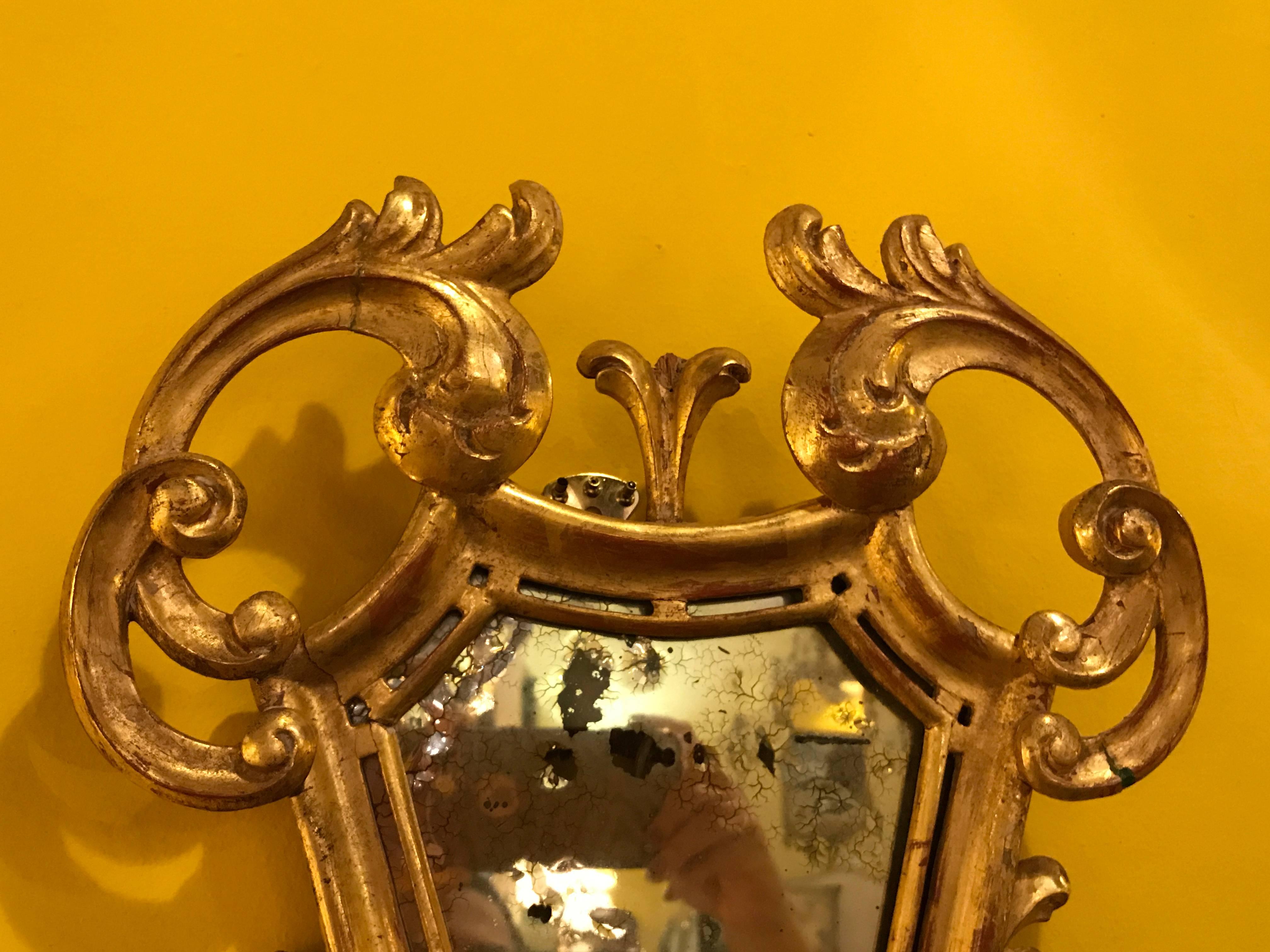 Pair of French, 19th Century Giltwood Mirrored Back Wall Sconces For Sale 1
