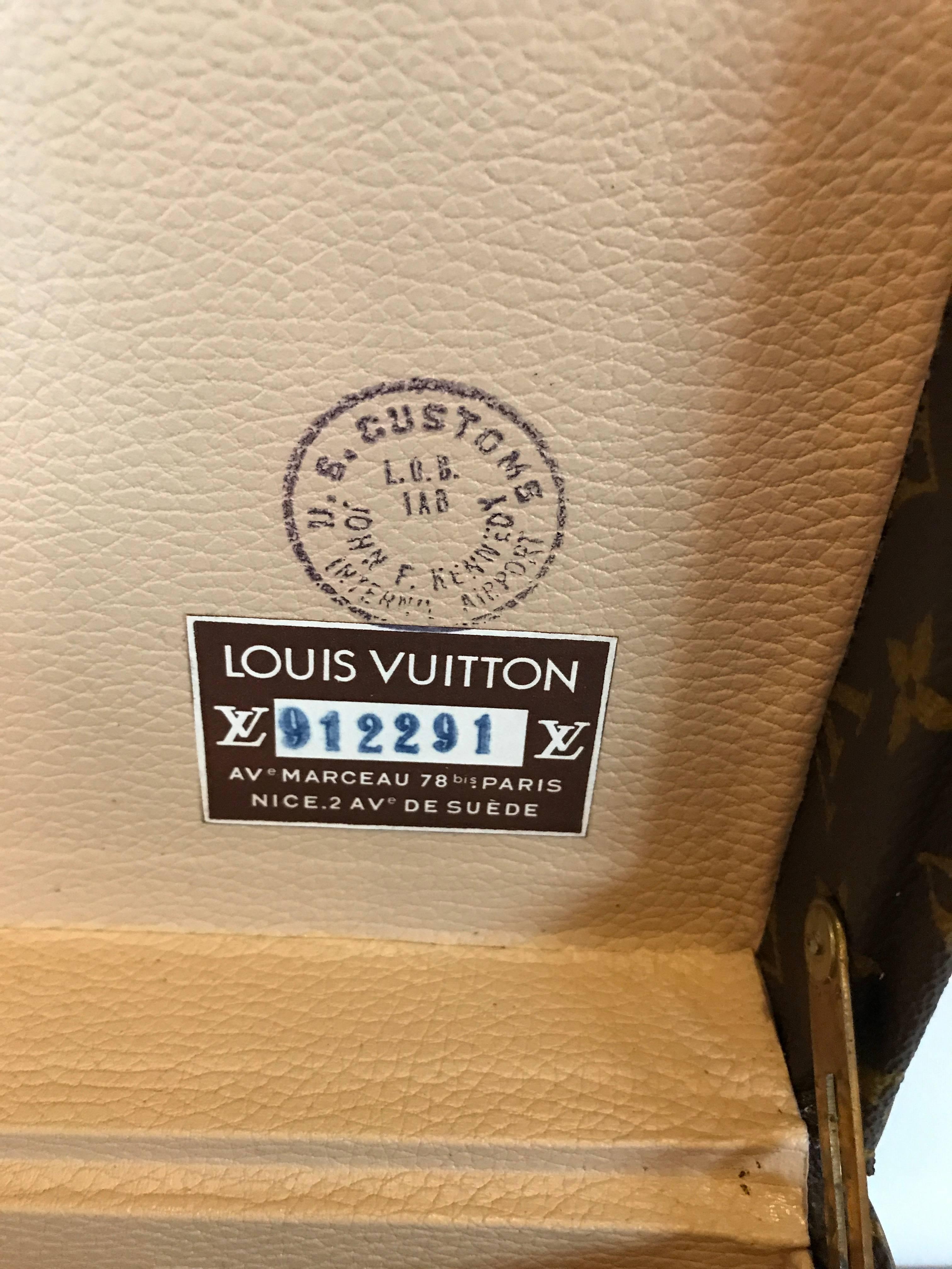 Louis Vuitton Monogram Hard Sided Suitcase. No. 912291 In Good Condition In Stamford, CT