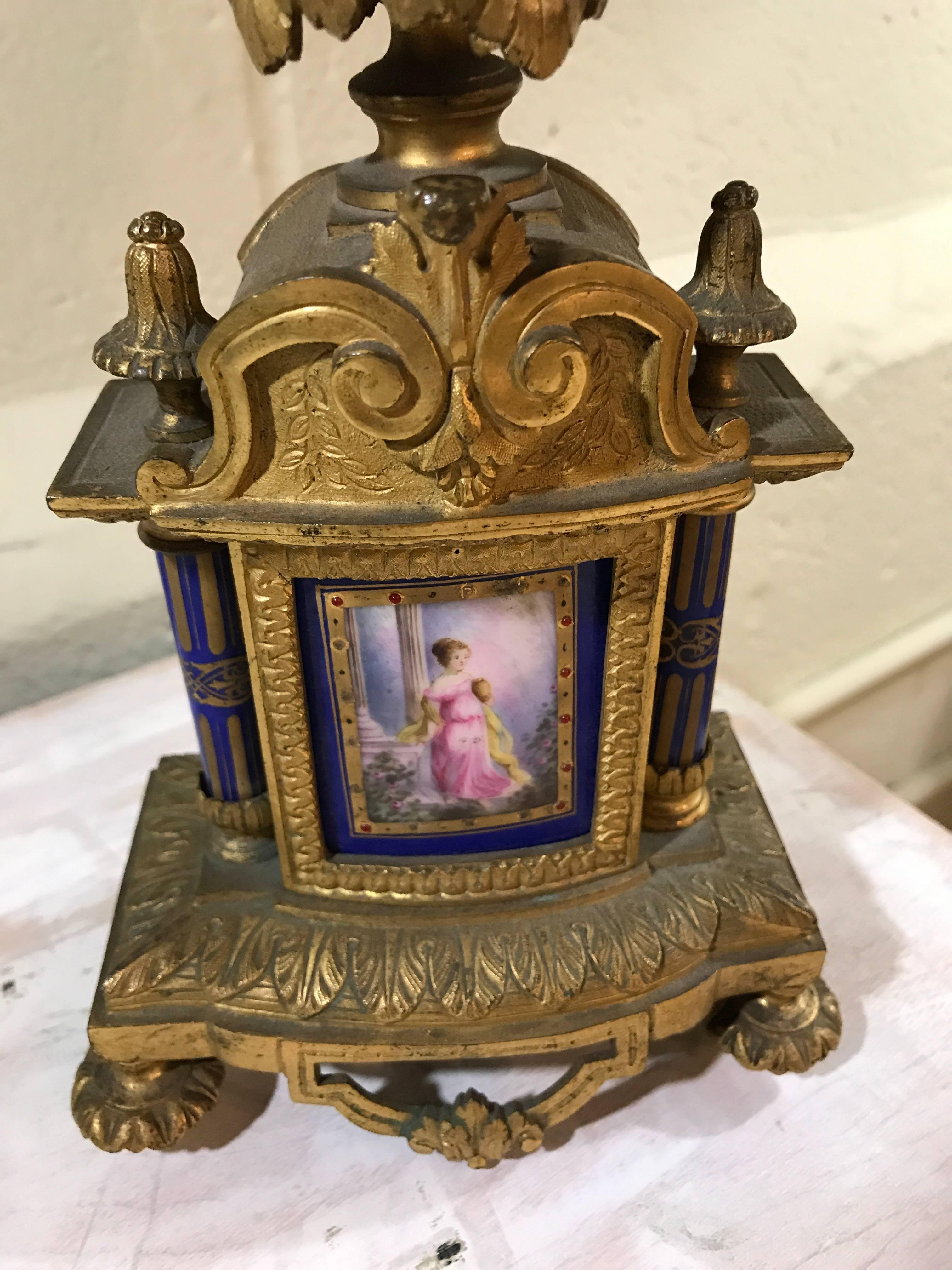 Candelabro de bronce de cuatro luces, siglo XIX Francés en venta