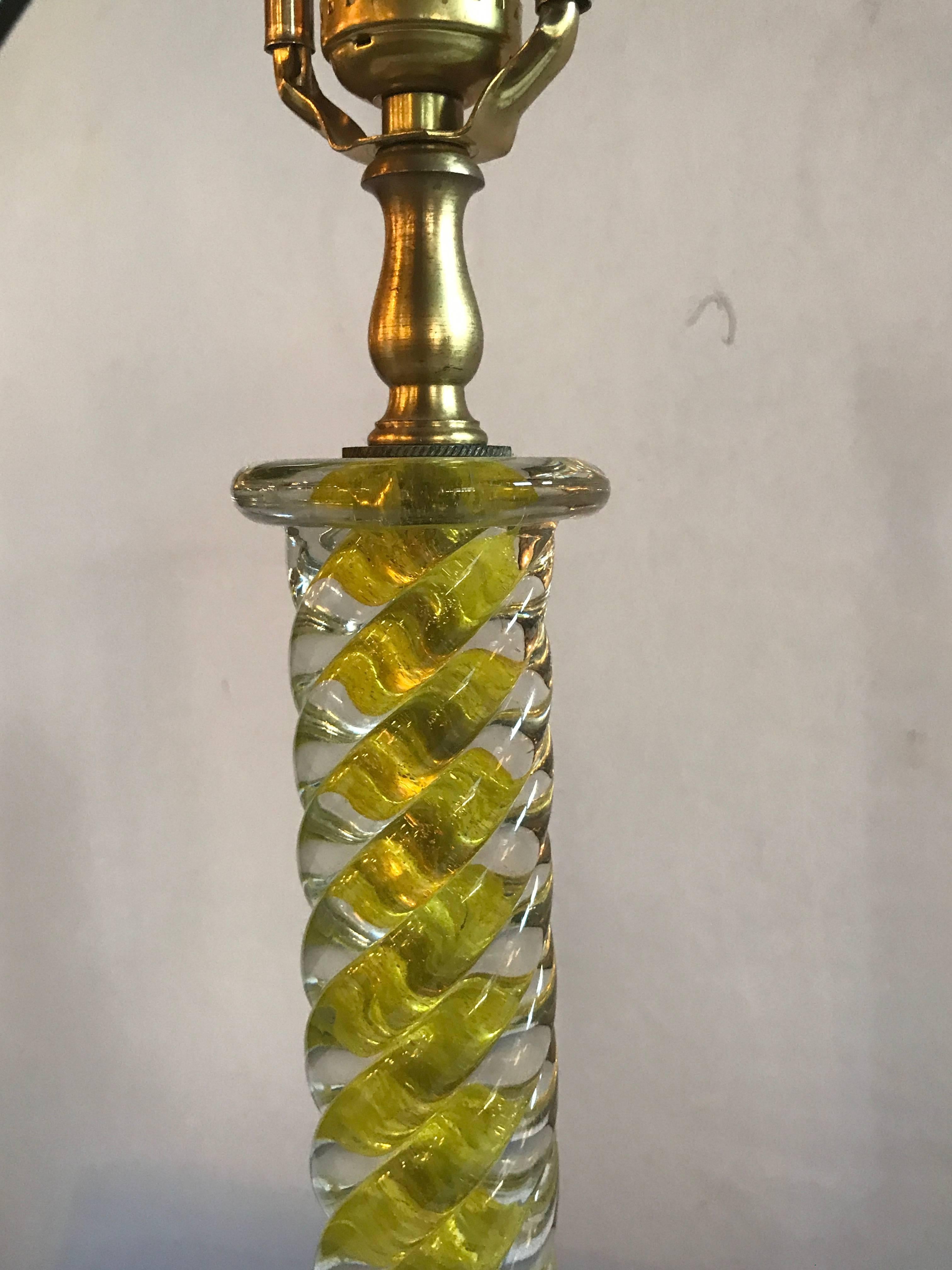 Pair of Murano Glass Lemon Twist and Clear Table Lamps In Good Condition In Stamford, CT