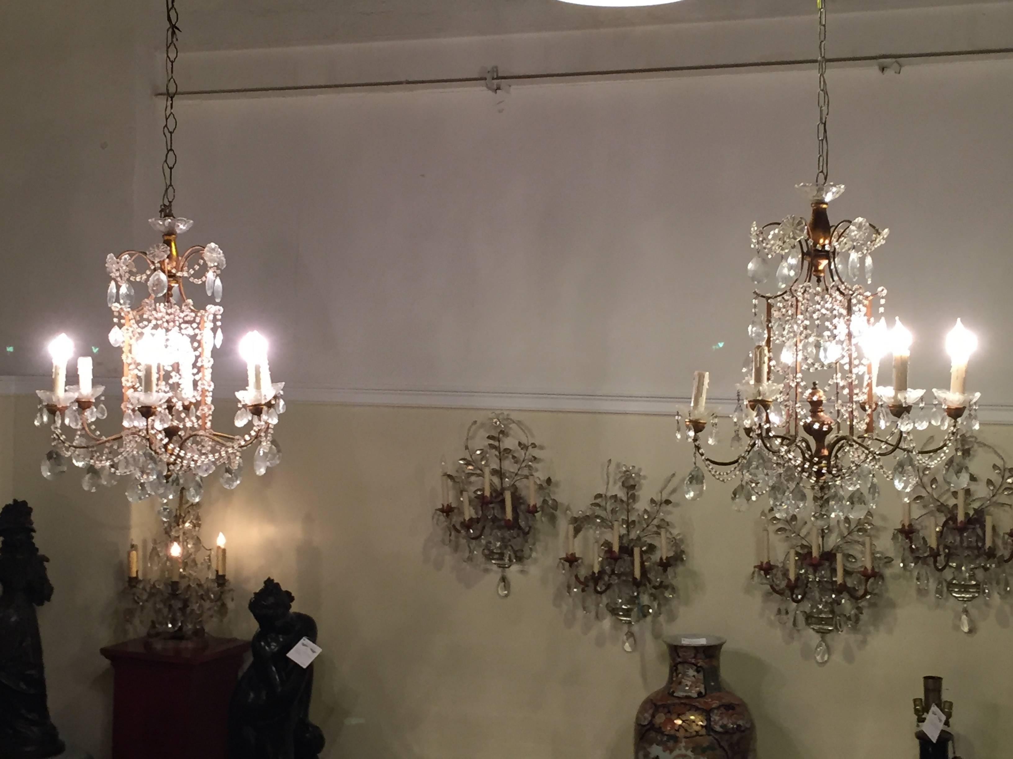 Pair of 1920s Crystal and Gilded Wood Italian Chandeliers 3