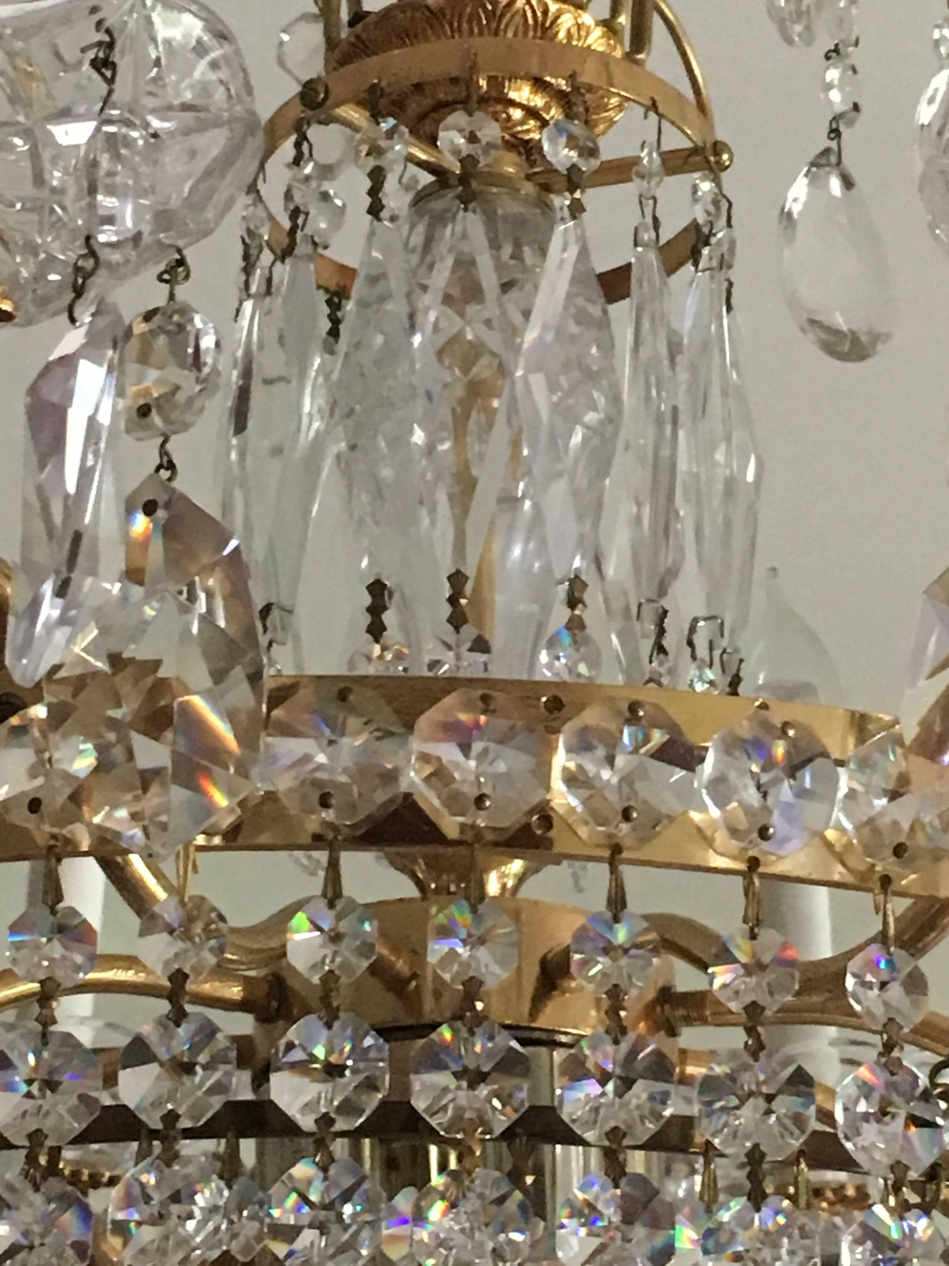 Neoclassical Style Possible Swarovski Twelve-Light Tiered Chandelier For Sale 2