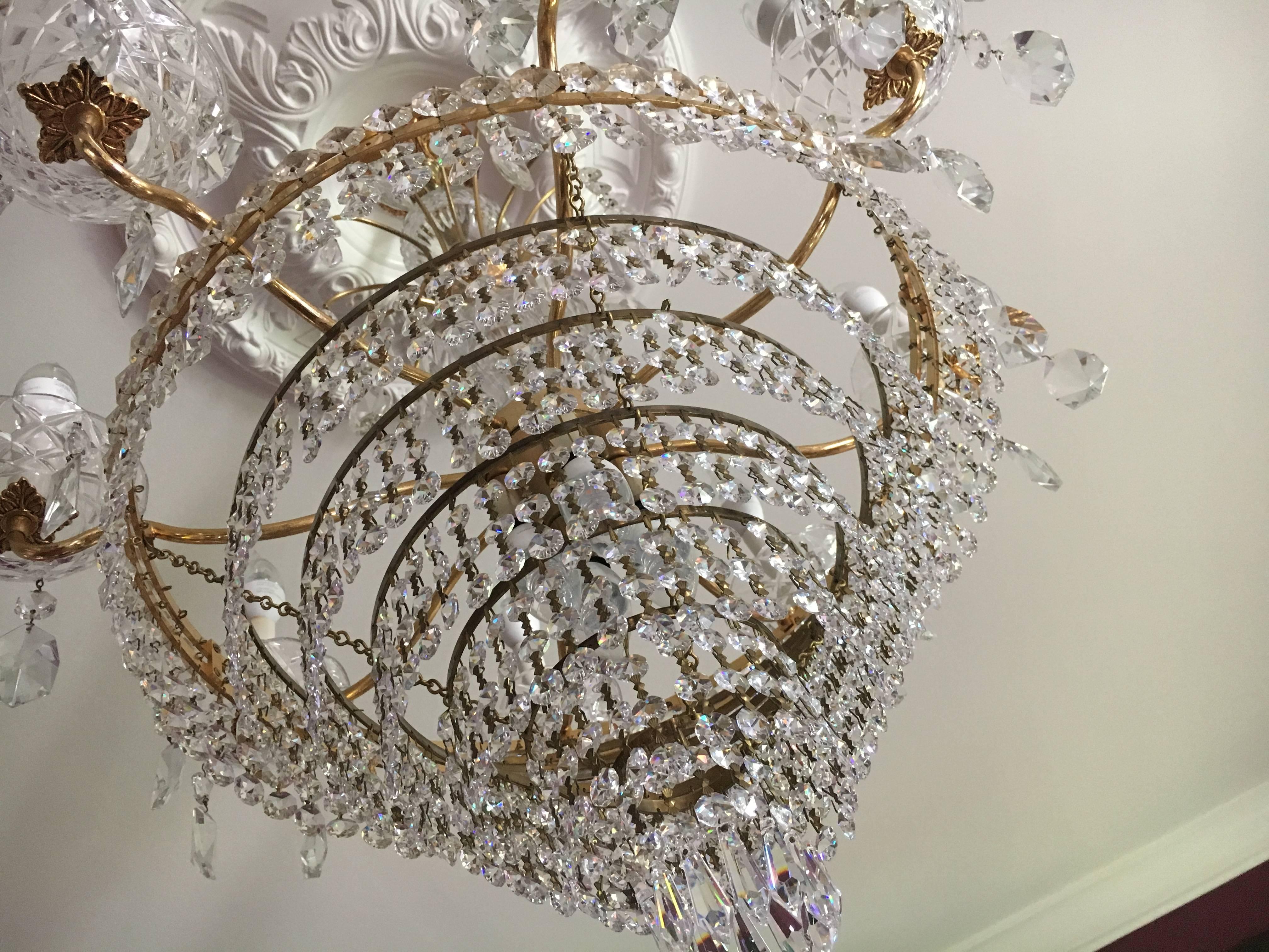 Neoclassical Style Possible Swarovski Twelve-Light Tiered Chandelier For Sale 4