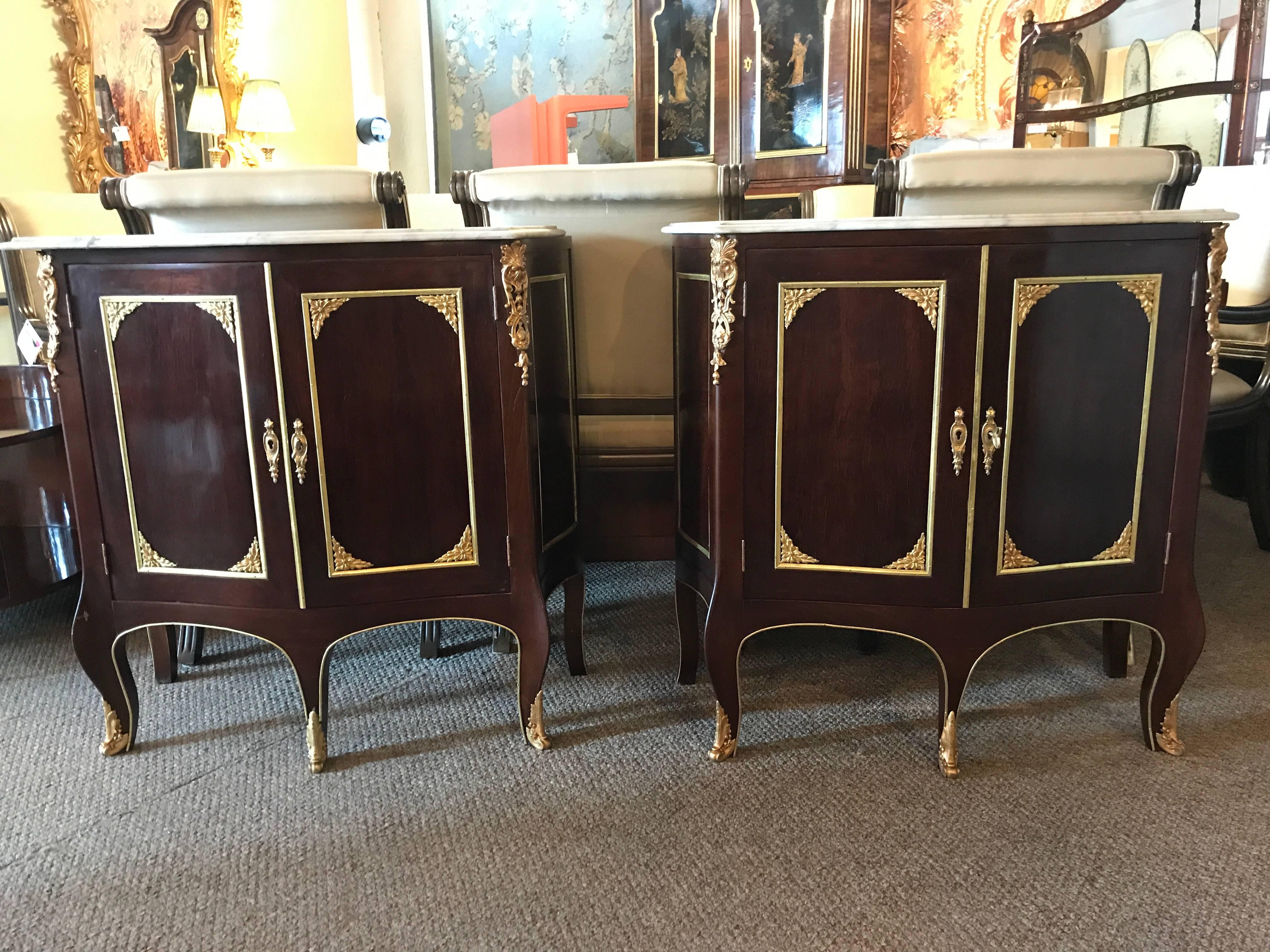 Maison Jansen Style, Louis XV Cabinets, Mahogany, Marble, Europe, 1970s In Good Condition For Sale In Stamford, CT