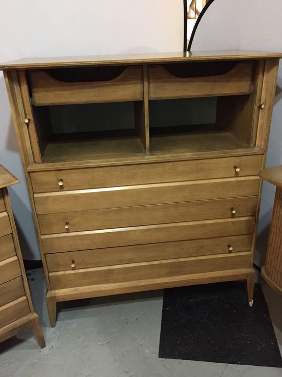 Mid-Century Modern Heywood-Wakefield Sable Color 'Cadence" Bedroom Set
