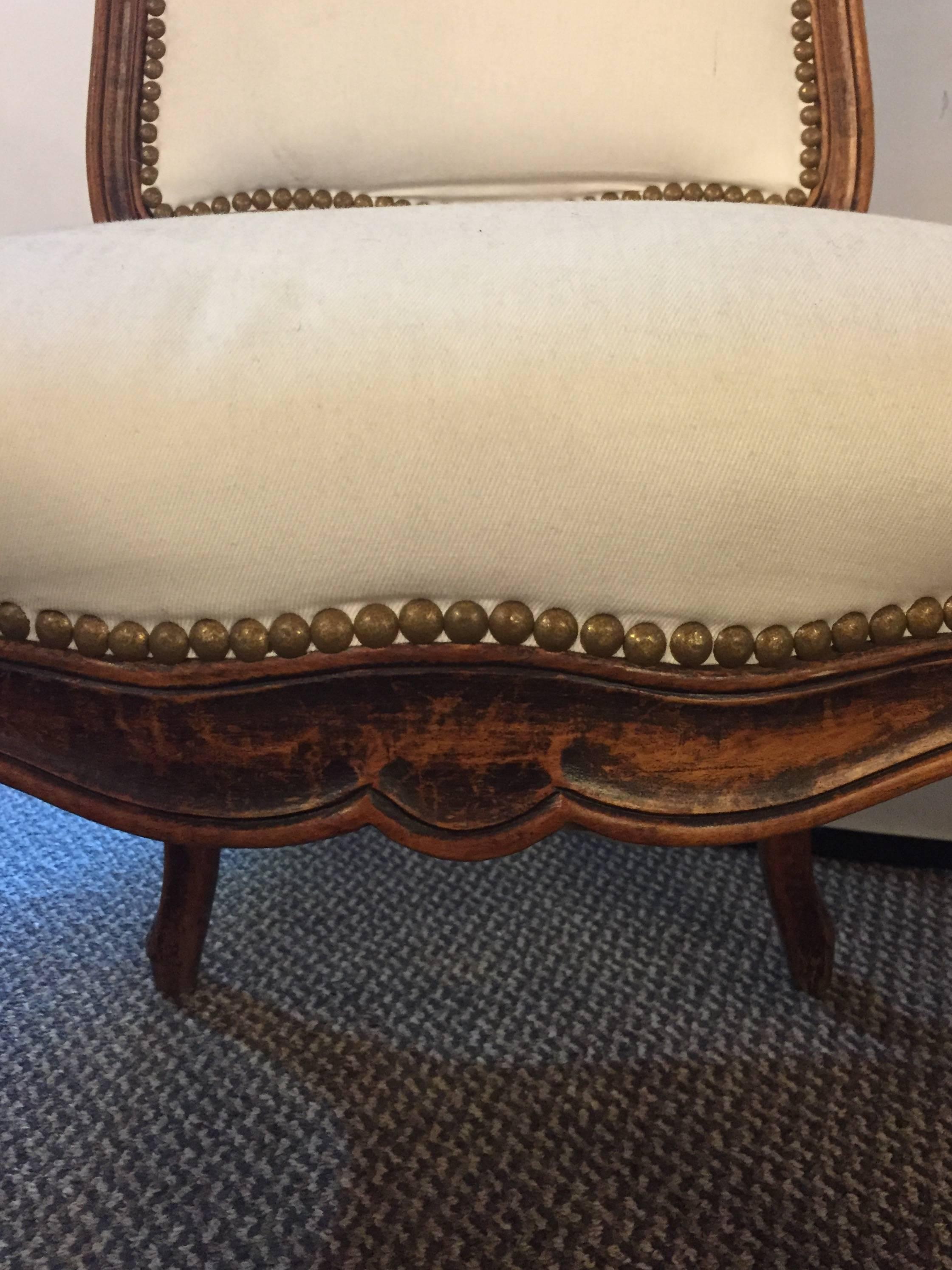 Paire de chaises de boudoir/de repos ou d'appoint de style Louis XV attribuées à la Maison Jansen en vente 1