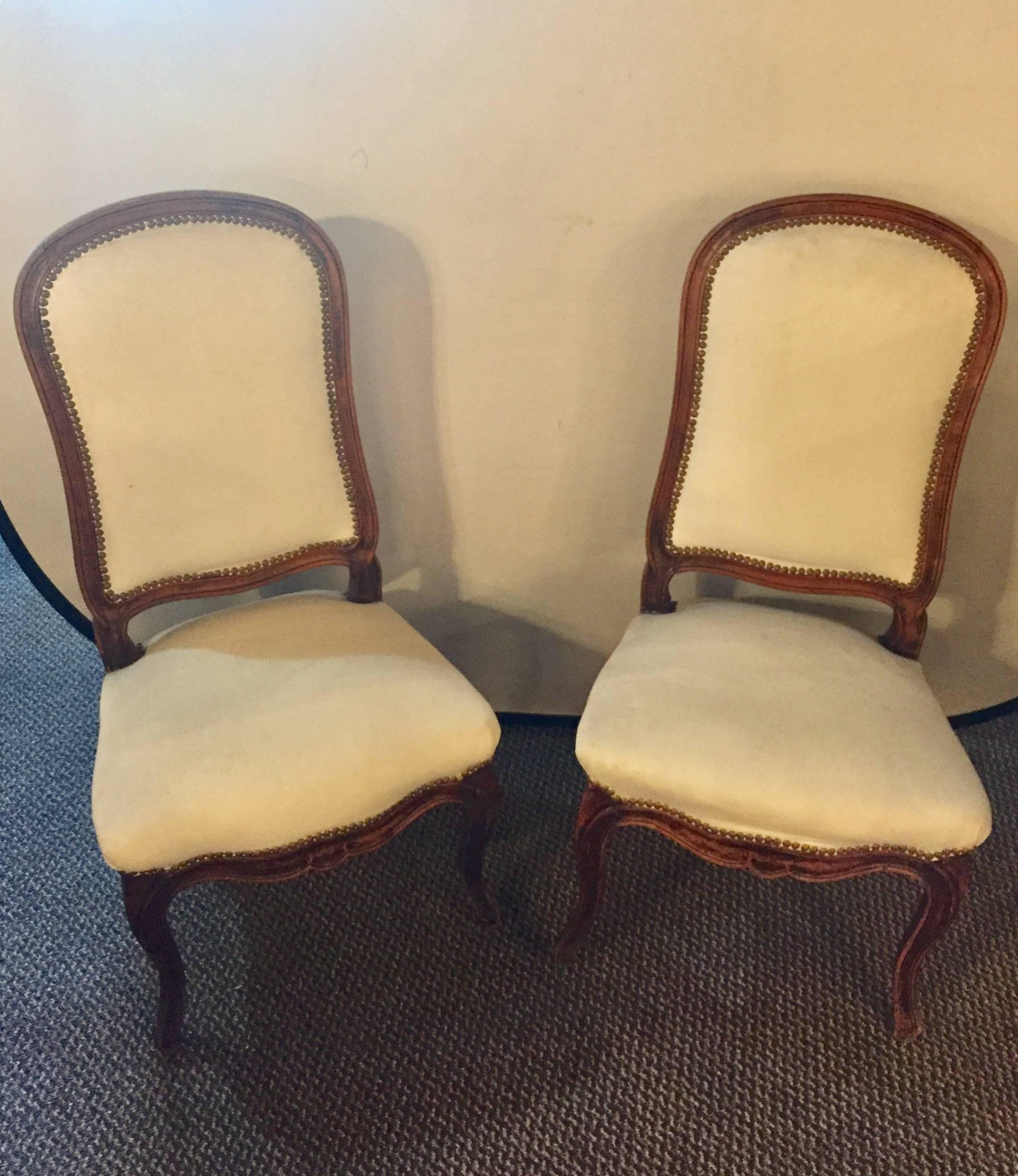 Paar Boudoir/Klappstühle oder Beistellstühle im Louis XV-Stil von Maison Jansen zugeschrieben im Angebot 4
