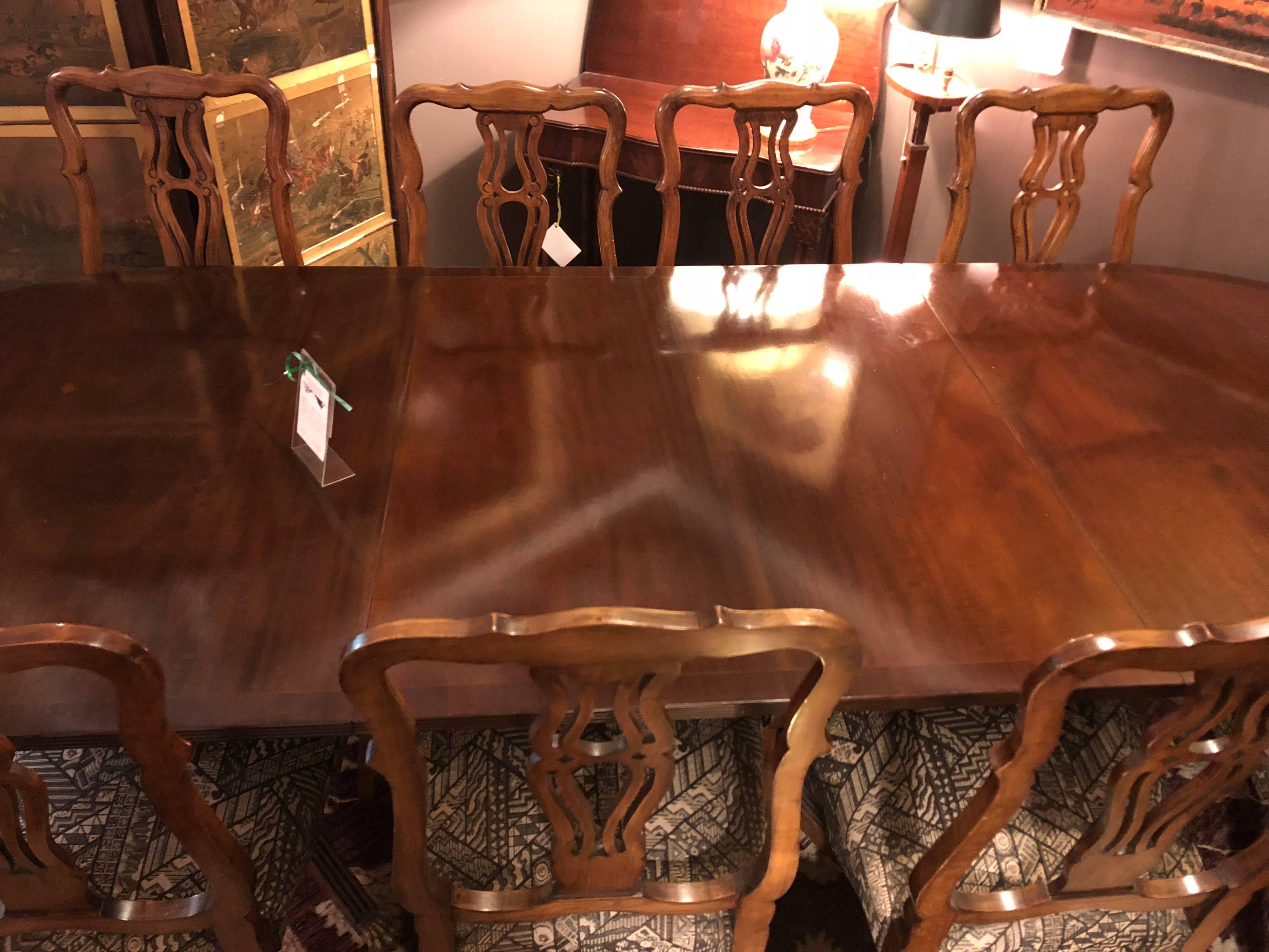 Georgian Style Banded Triple Pedestal Dining Table 5