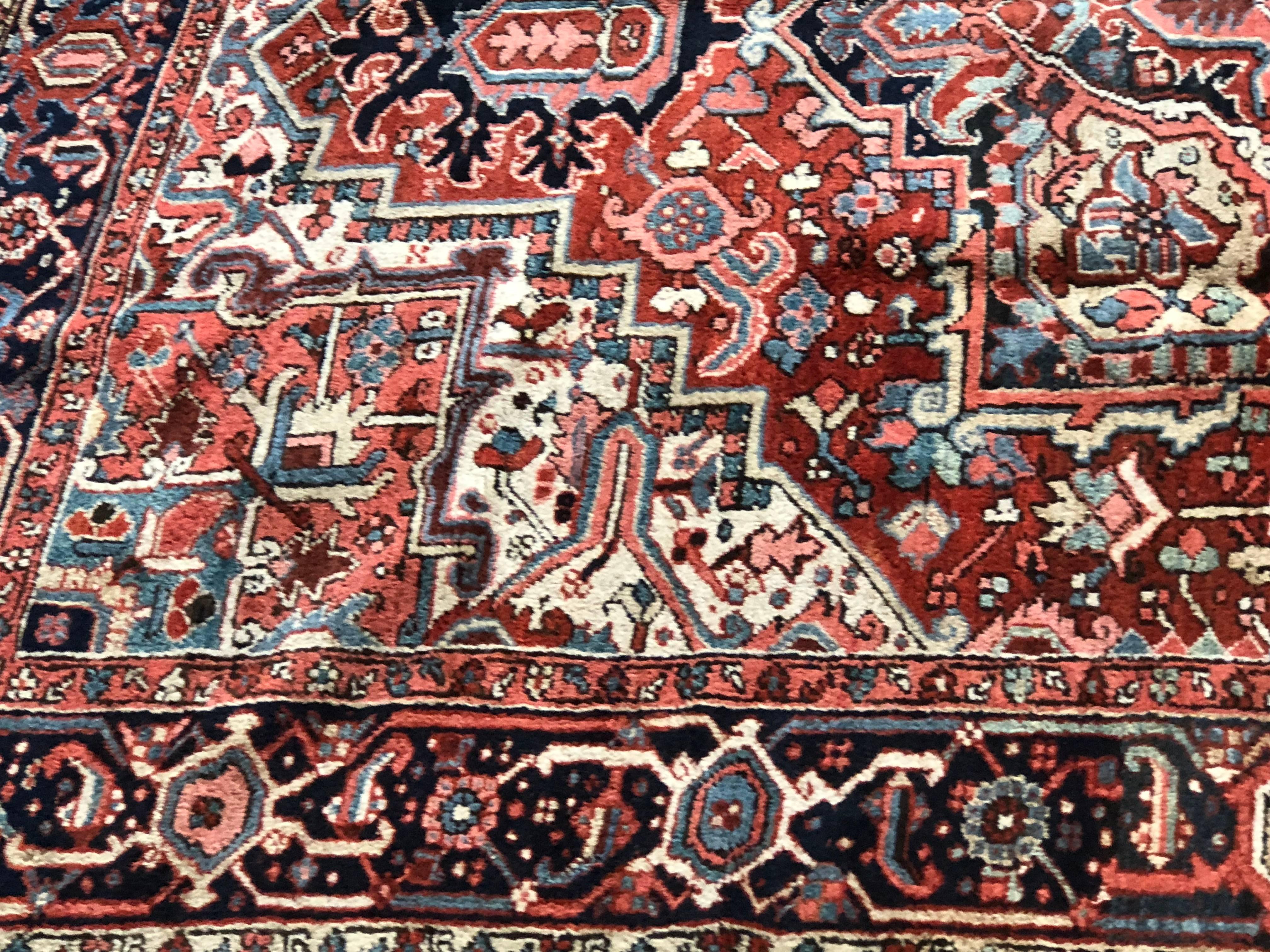 Heriz Serapi 1920s Persian Room Sized Carpet Heriz Oriental Rug