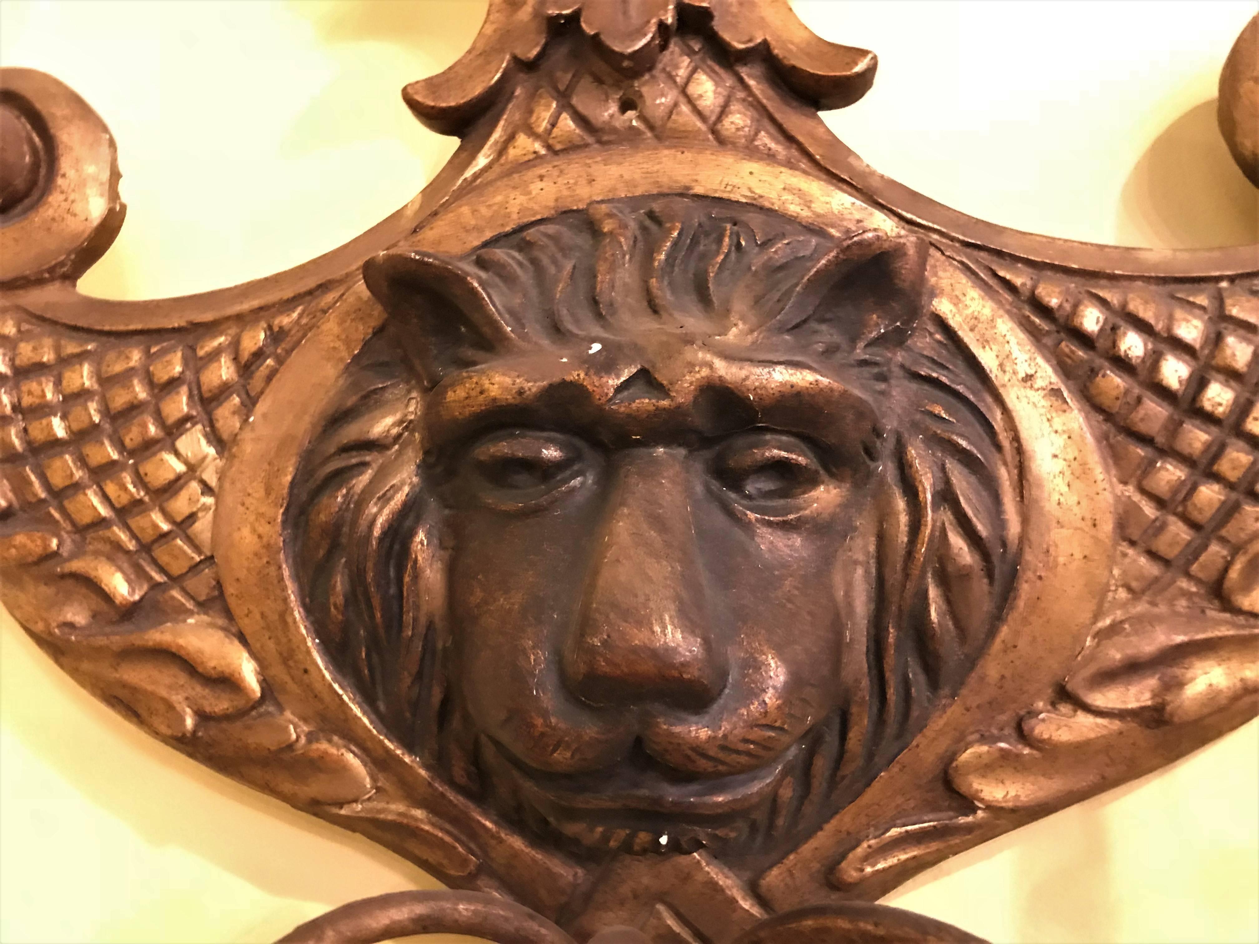 Georgian 19th Century Pair of Carved Lion Head Shell Form Wooden Sconces