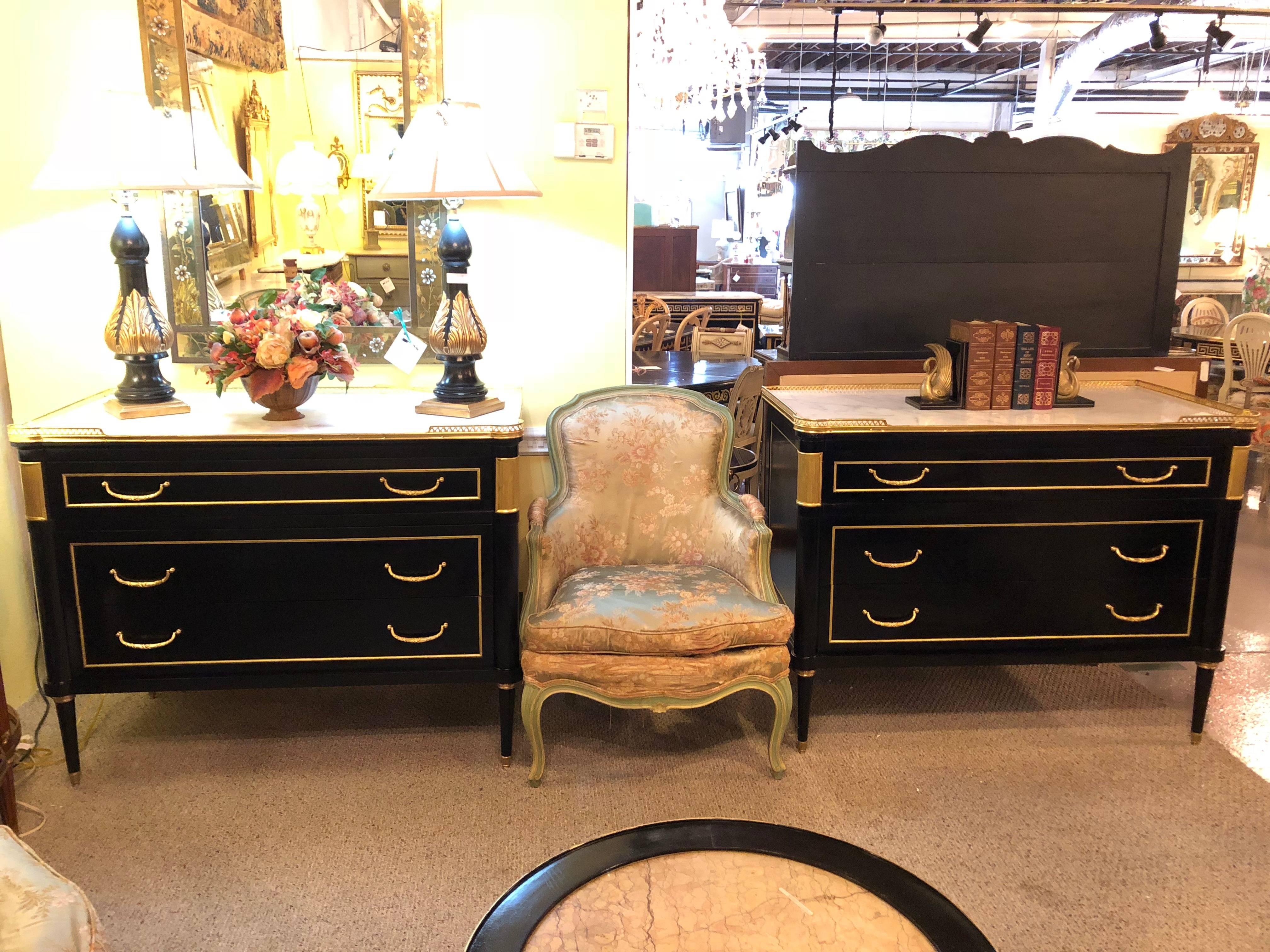 Pair of Ebonized Louis XVI Hollywood Regency Commodes or Nightstands 4