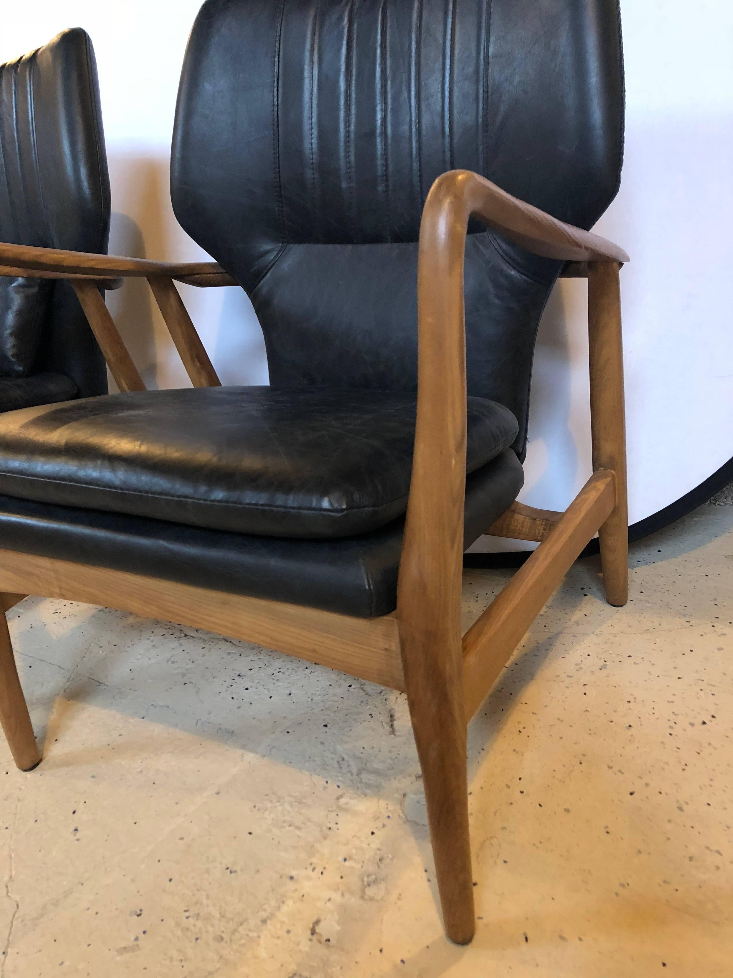 Pair of Mid Century Modern Style Arm Chairs with Black Leather Upholstery 1