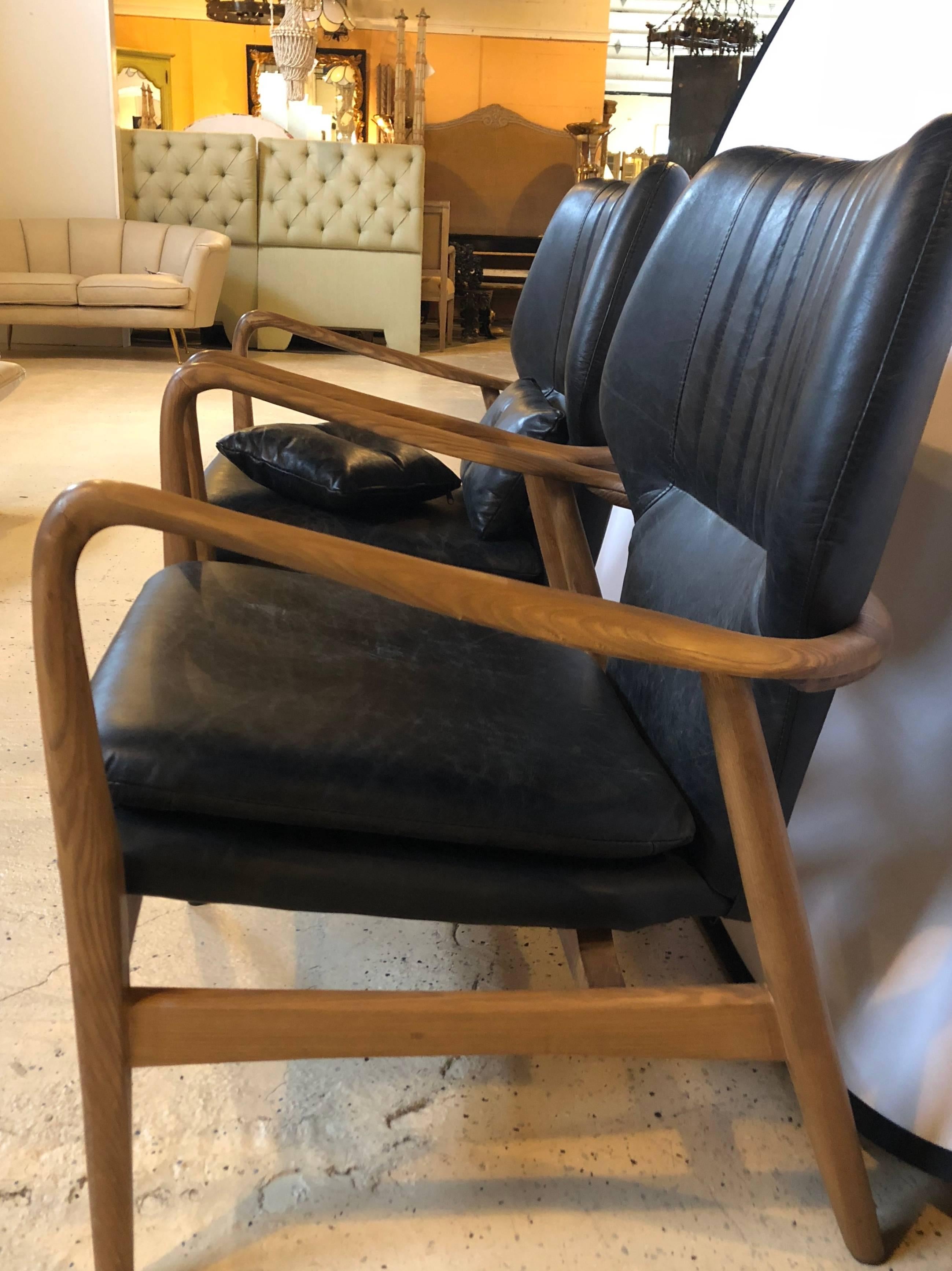 20th Century Pair of Mid Century Modern Style Arm Chairs with Black Leather Upholstery