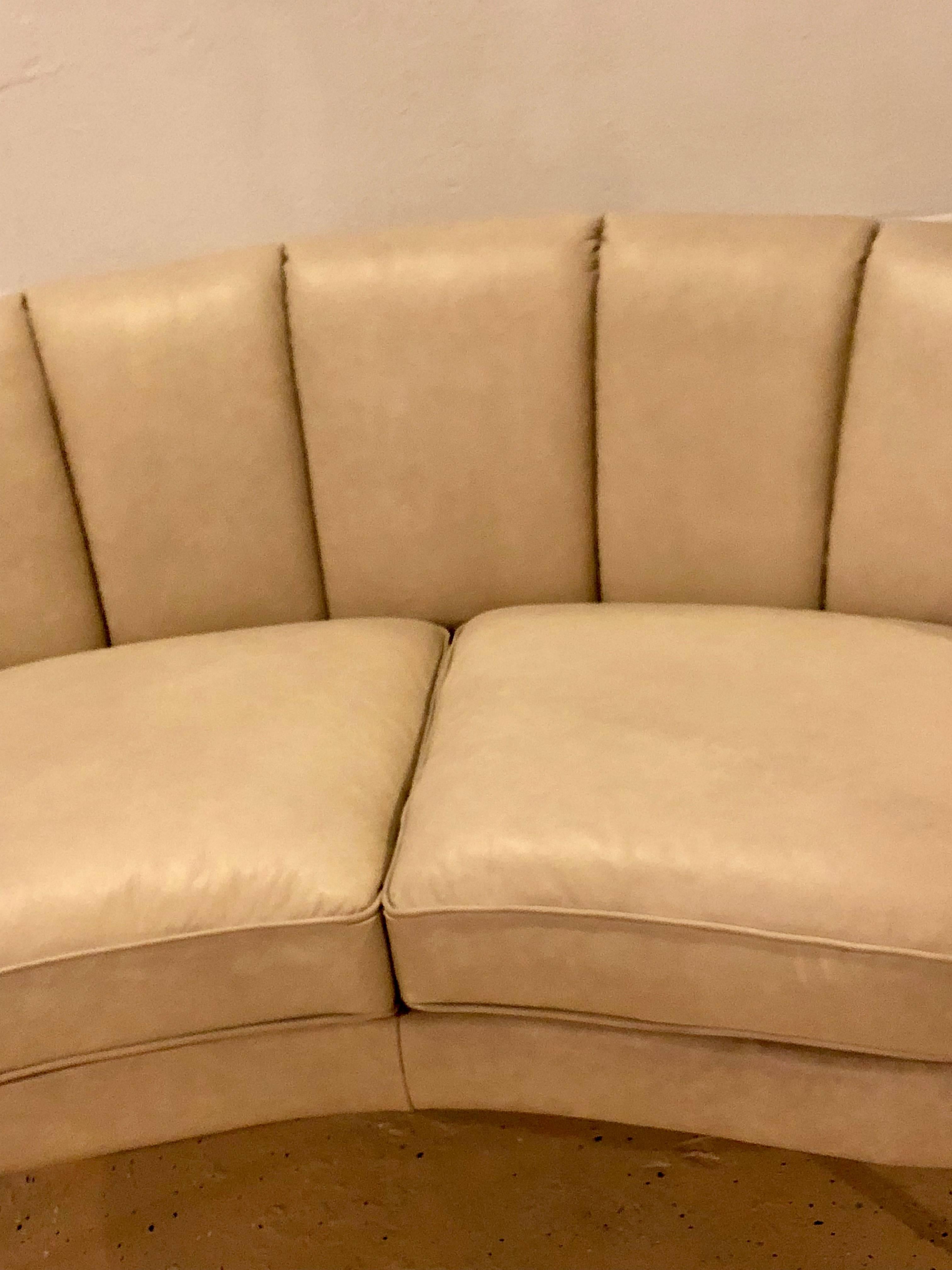 20th Century Off White Leather Mid-Century Modern Settee Loveseat Manner of Gio Ponti