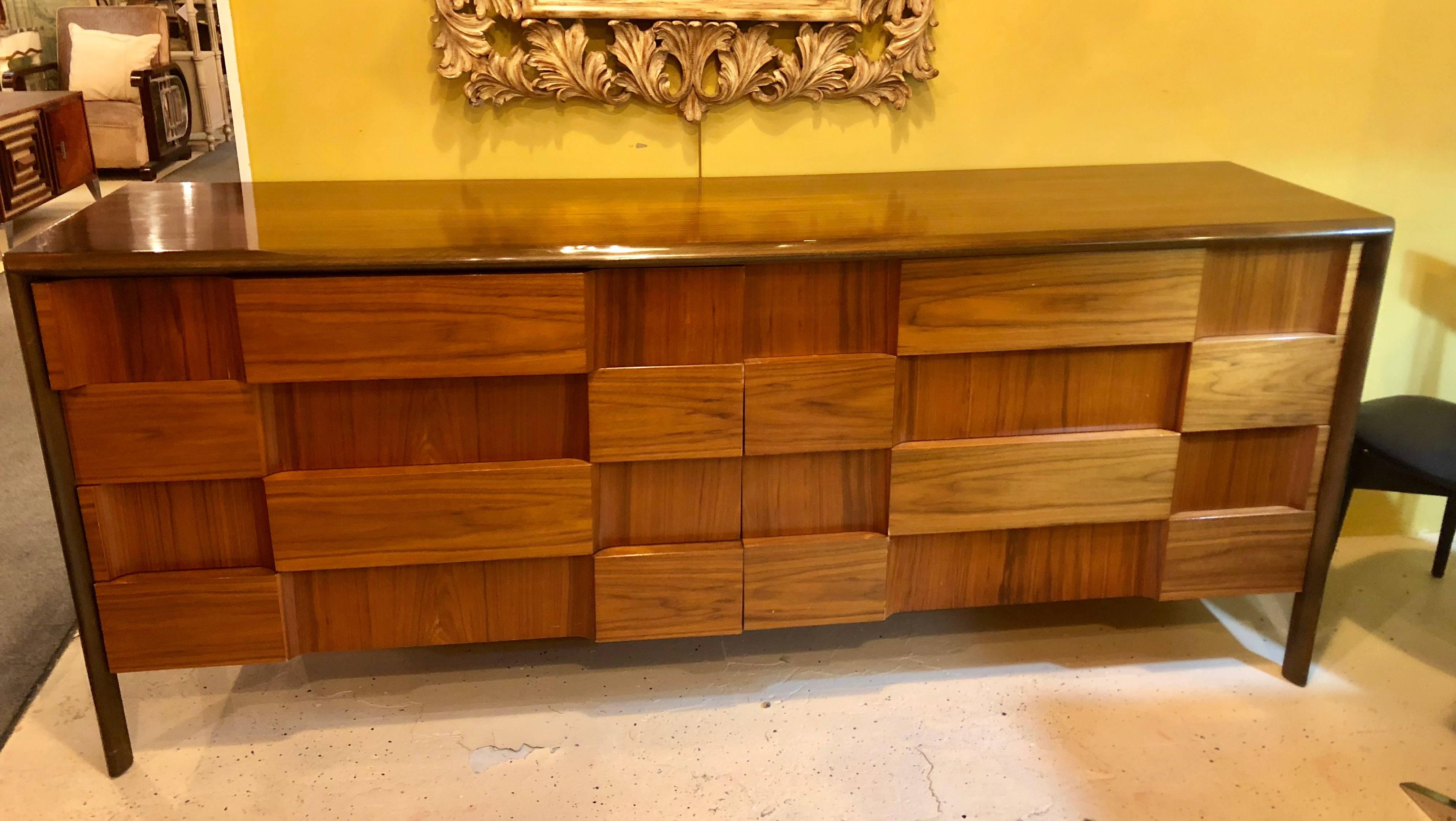 Edmond Spence Modernist credenza sideboard this stunning sculpted front side by side double commode or dresser by Edmond Spence features the stylish 