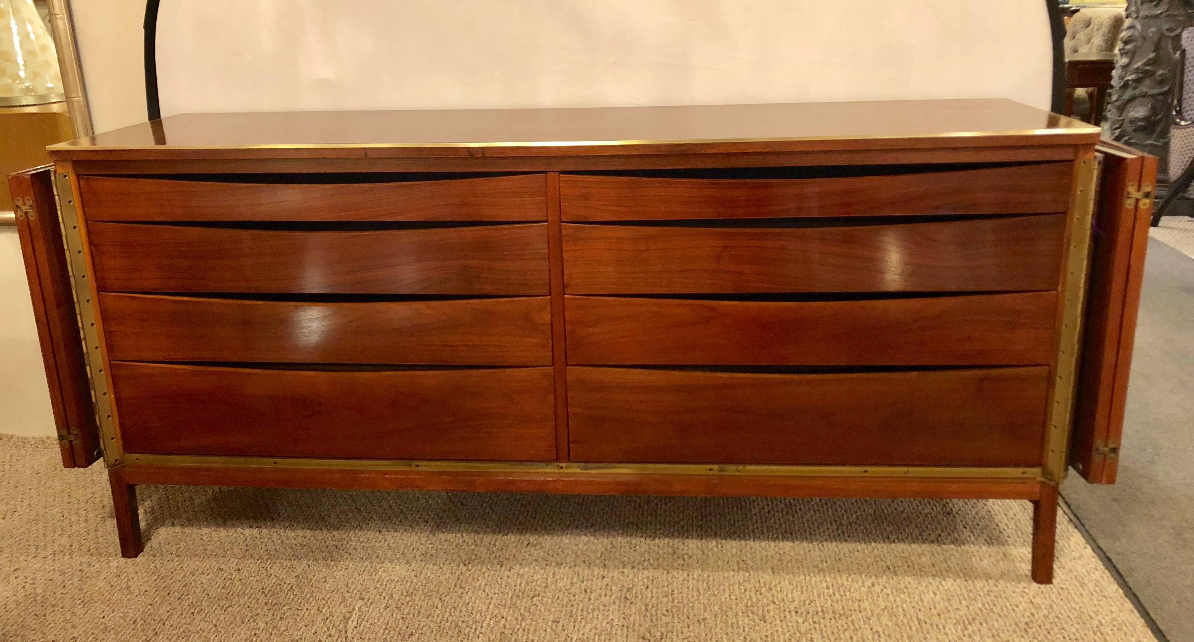 Mid-Century Modern Paul McCobb for Calvin Credenza or Sideboard, Labeled 3