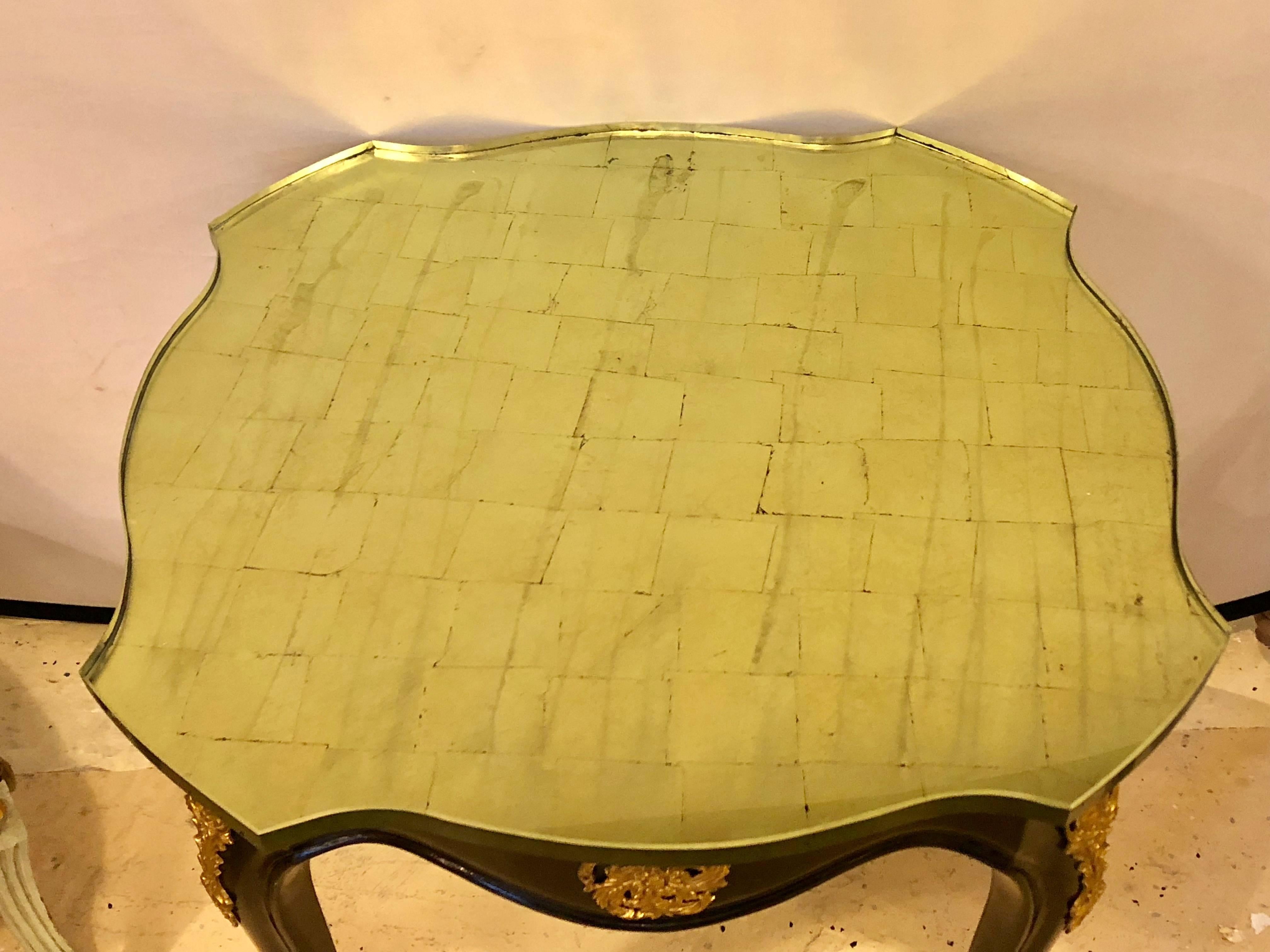 Louis XV Maison Jansen Style Side Table or Pedestal with Gilt Glass Top In Good Condition In Stamford, CT