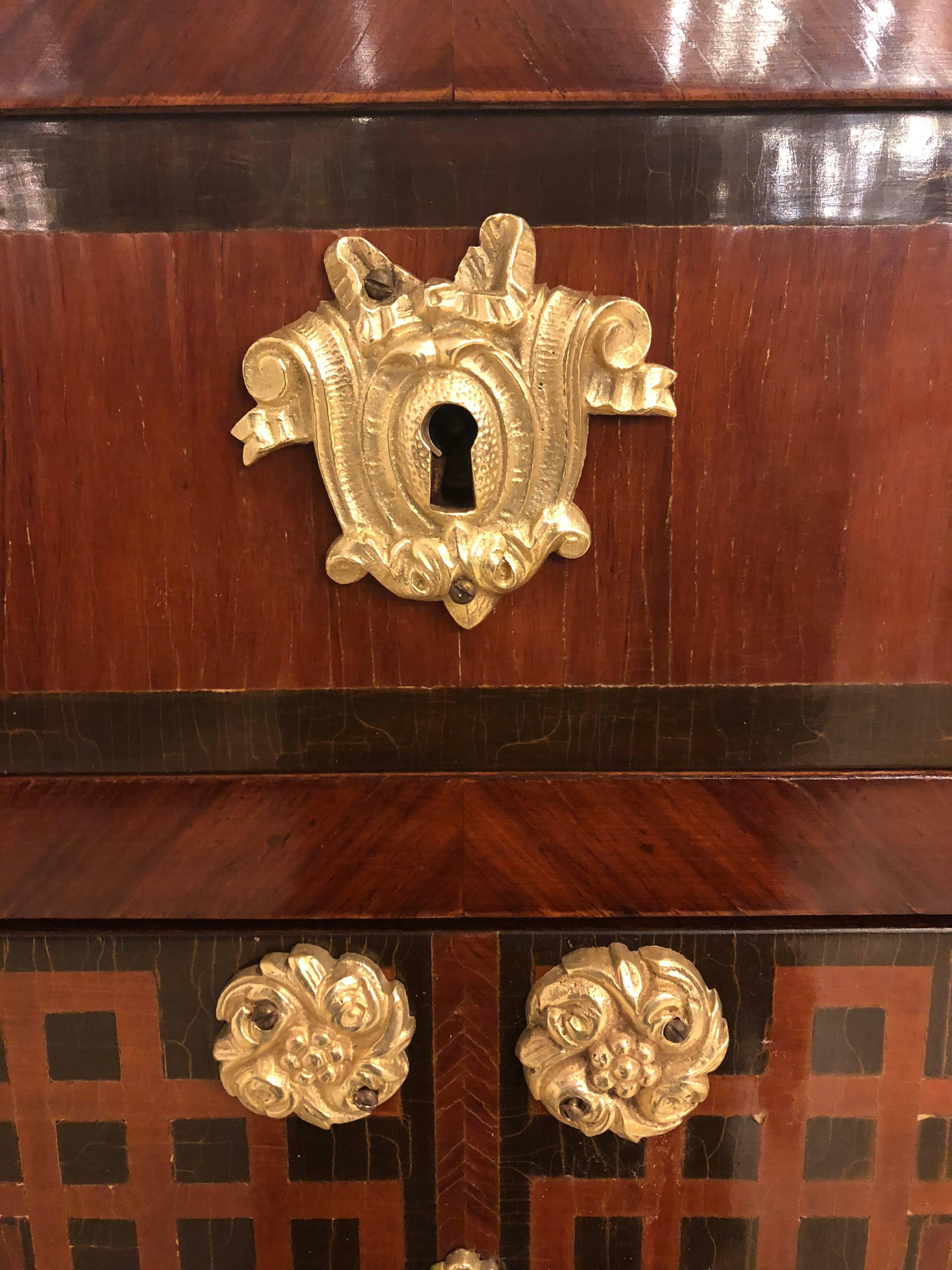 Pair of Louis XV Style Antique French Floral Inlaid Marble-Top Commode or Chests 2