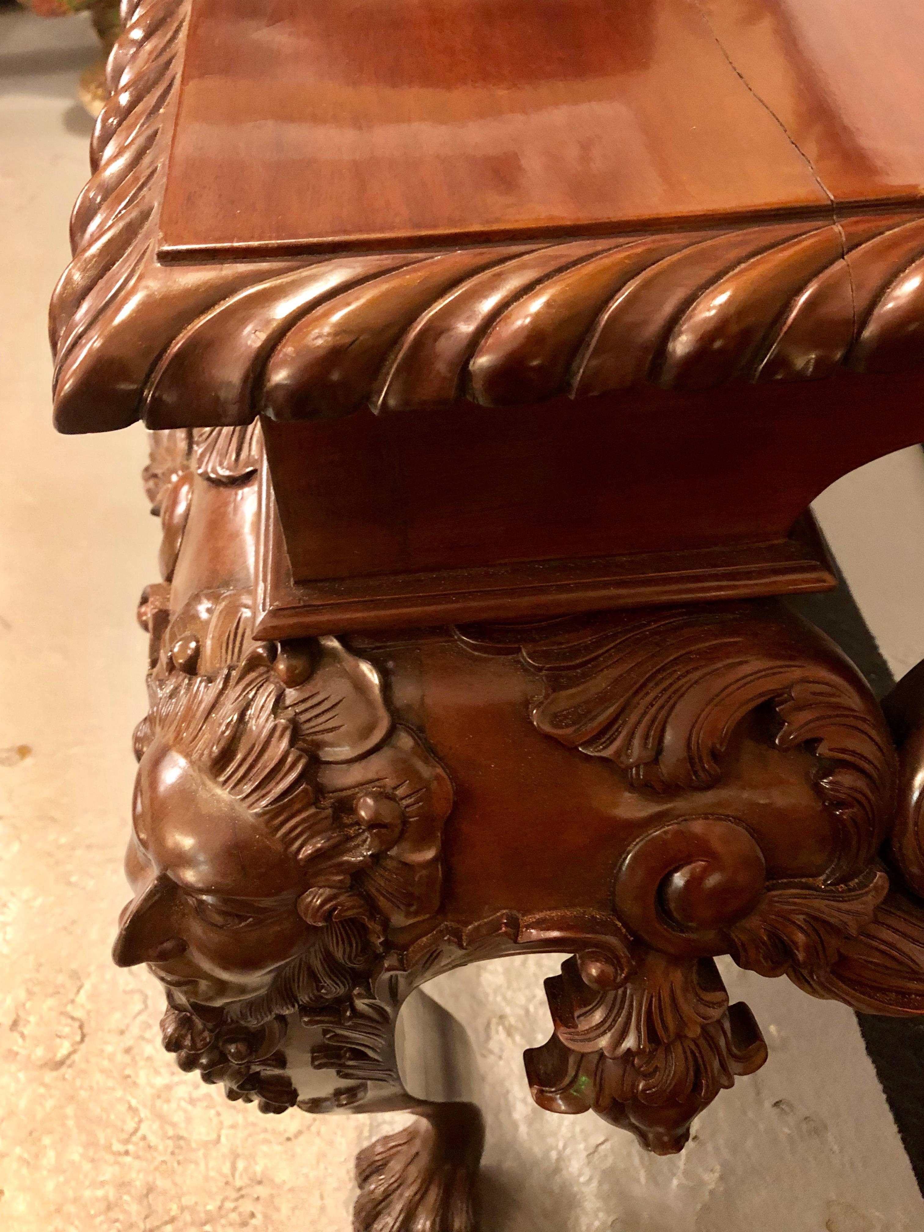 Custom Carved Console Table with Claw Feet and Carved Heads, circa 1940s In Good Condition In Stamford, CT