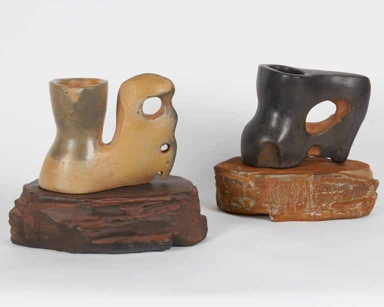 Moderne Tasses primaires en céramique avec supports de Richard Hirsch, 2014 en vente