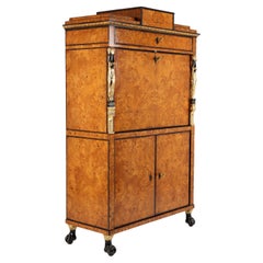 Secrétaire vienés de principios del siglo XIX, abedul Burl