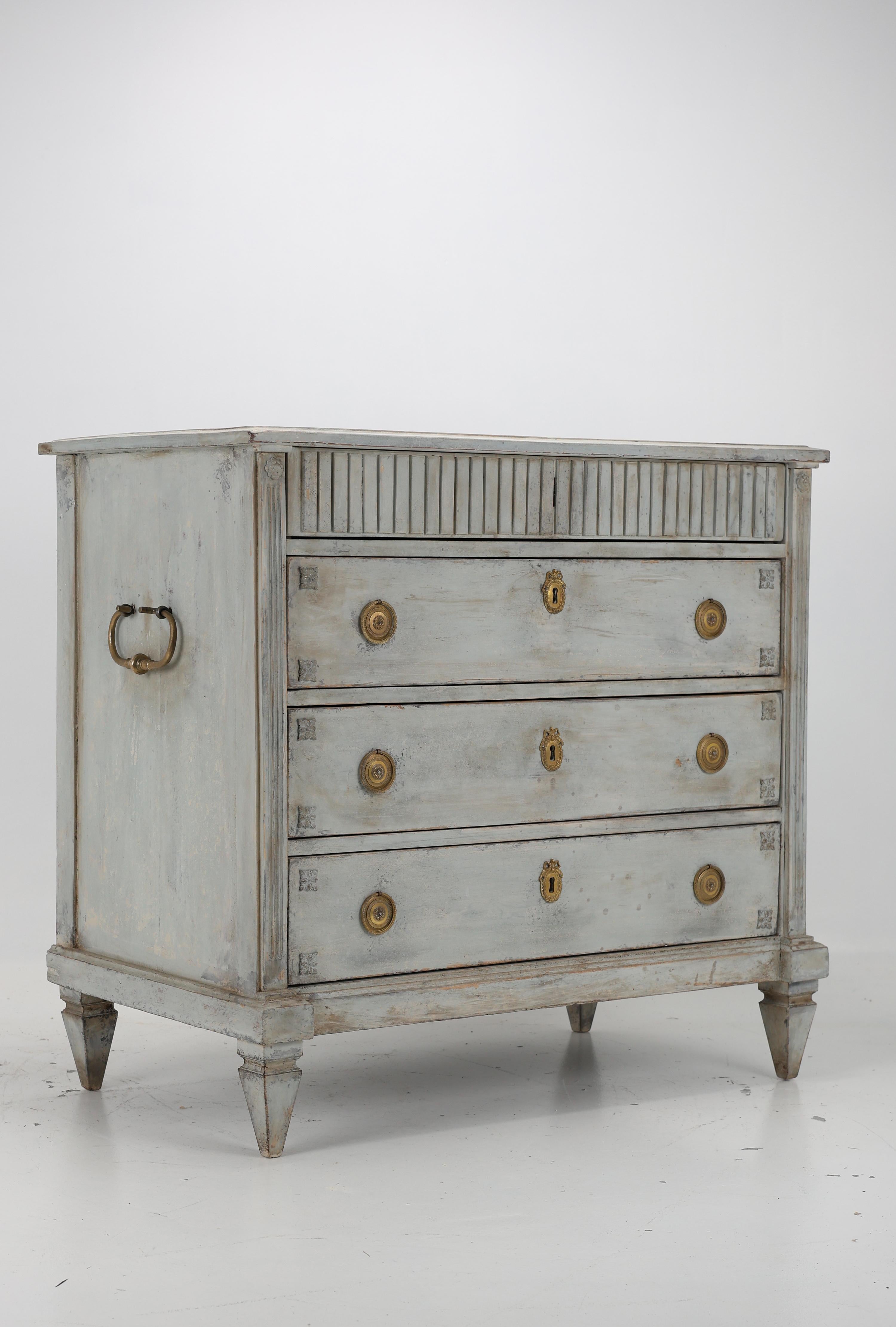 Gustavian Chest of Drawers, Sweden, 19th Century For Sale 5