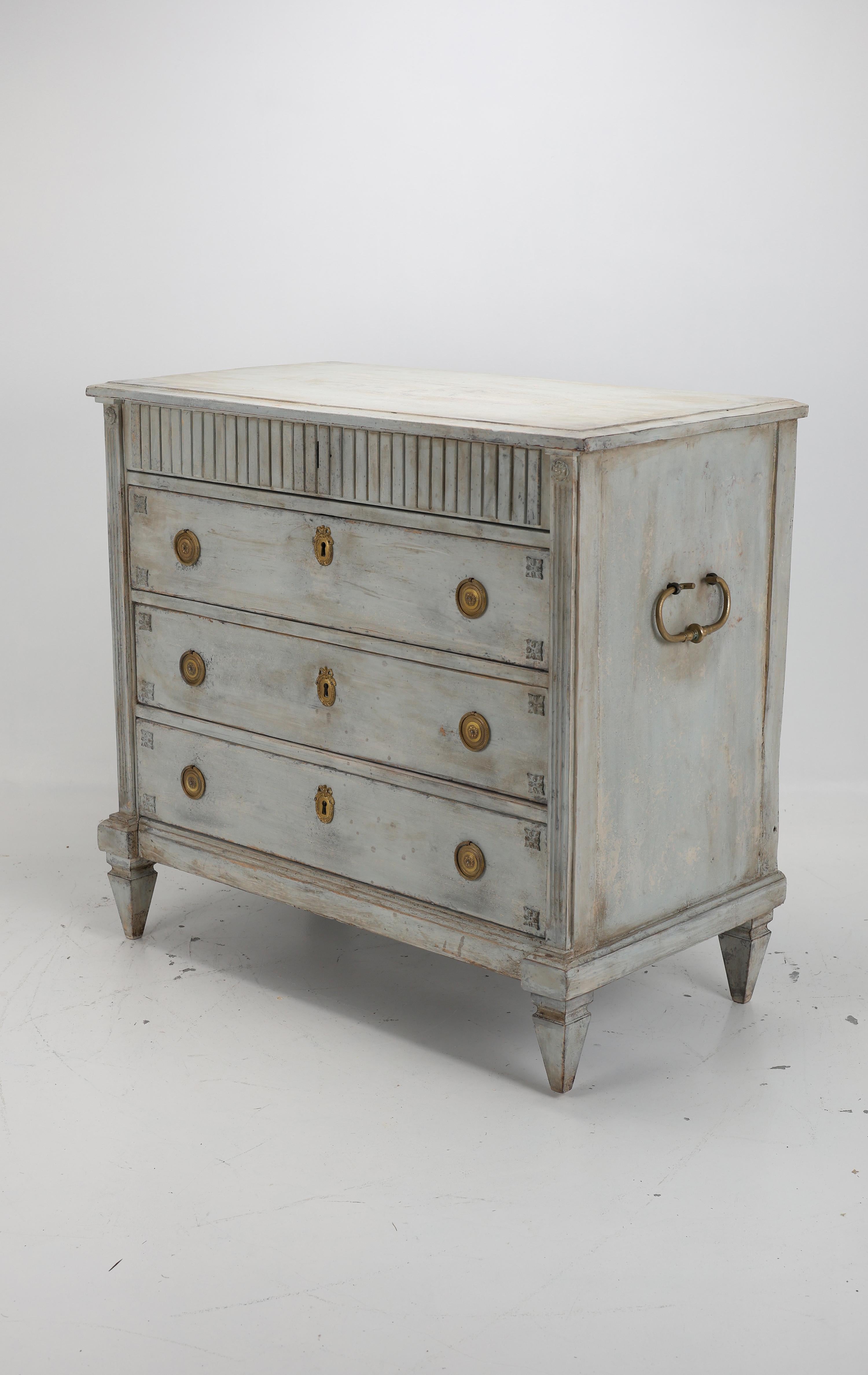 Gustavian Chest of Drawers, Sweden, 19th Century For Sale 4