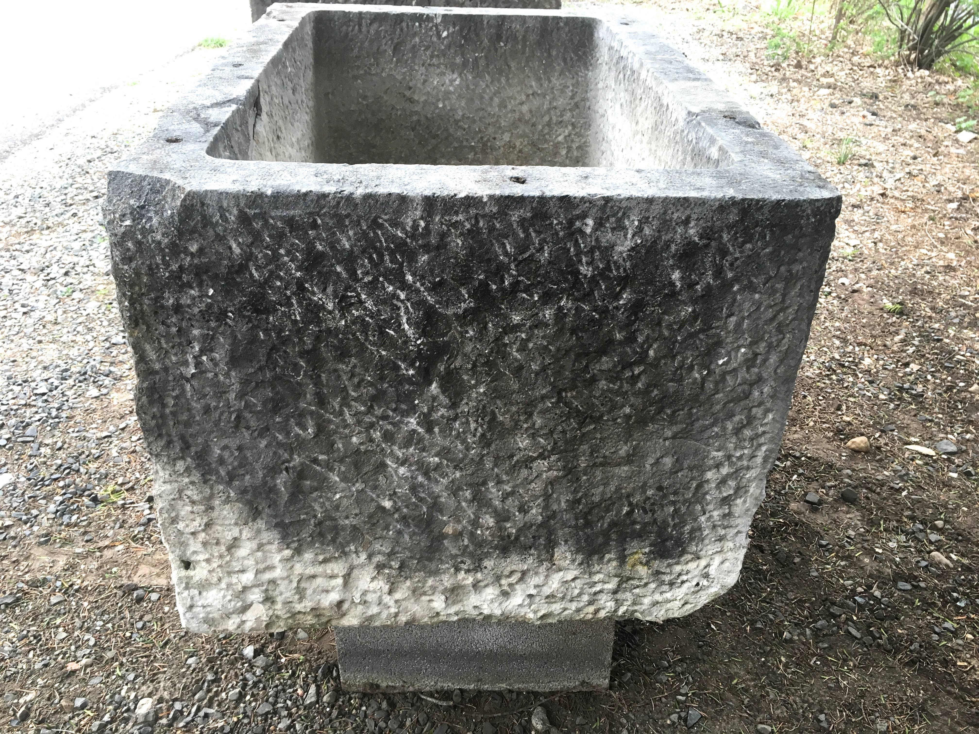 Medium-Sized French Limestone Trough In Excellent Condition In Woodbury, CT