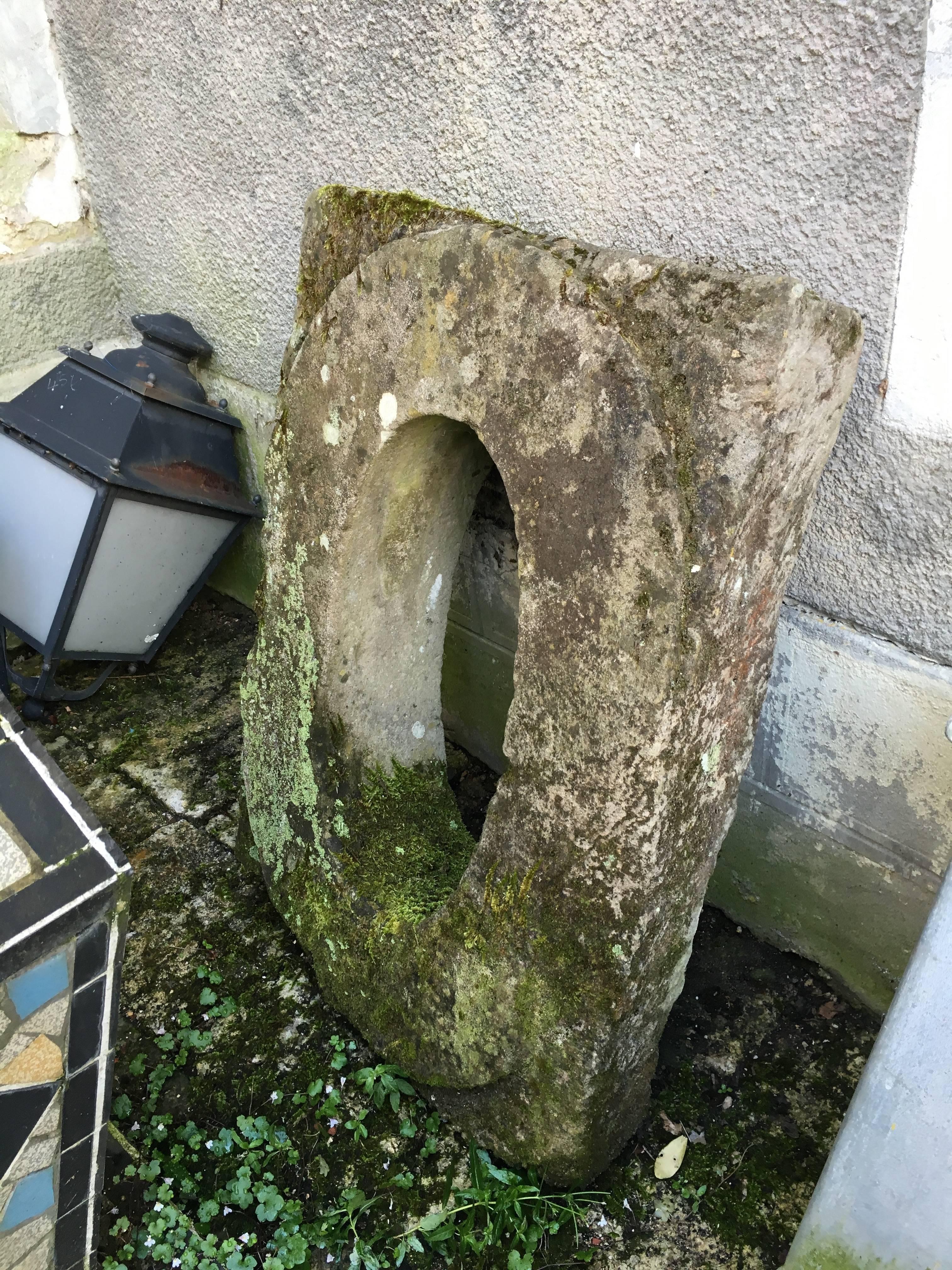 Oval Hand-Carved 18th Century Stone Window Surround Perfect for a Sink For Sale 1