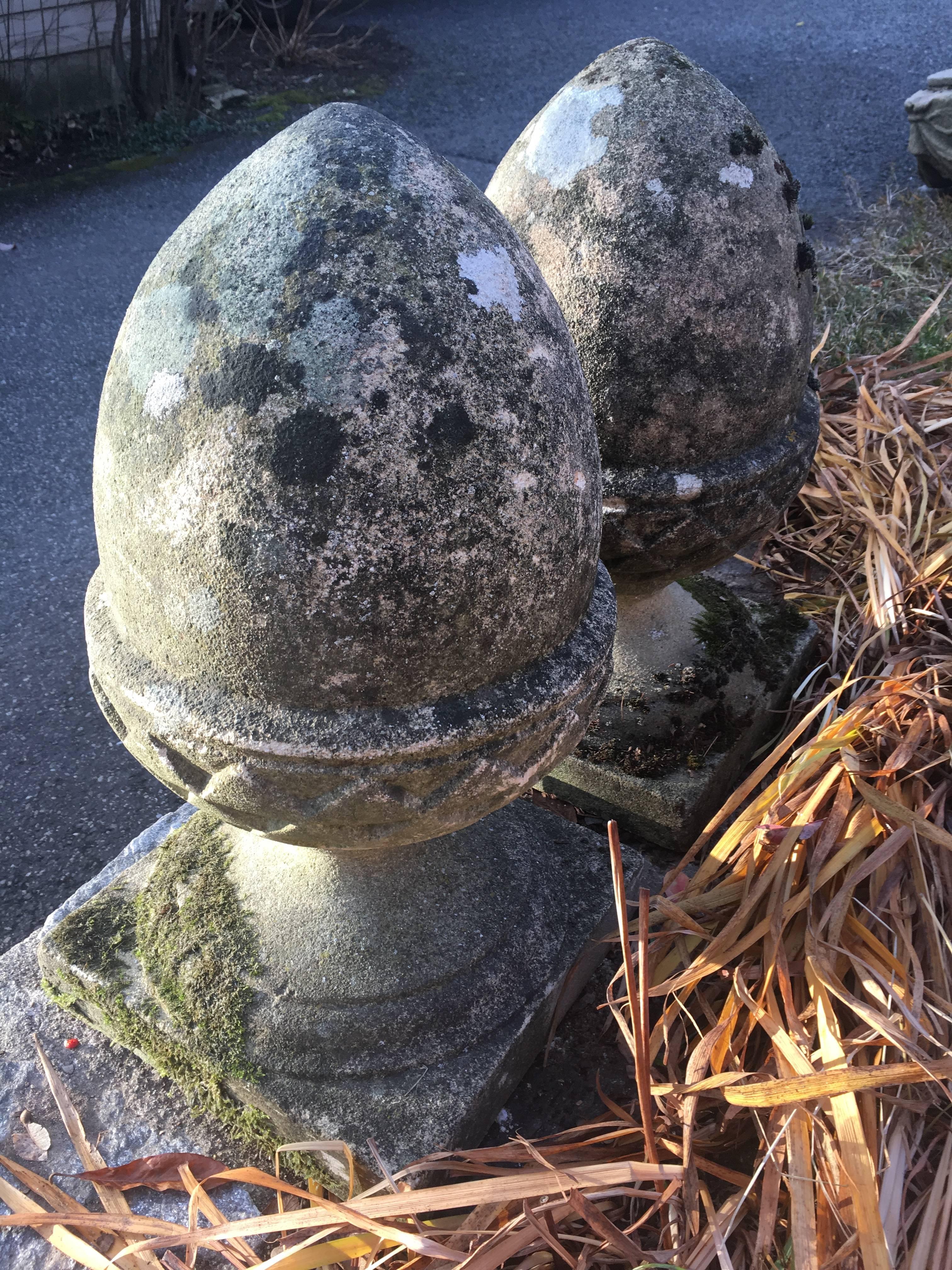 20th Century Pair of English Lichened and Mossy Cast Stone Acorn Finials