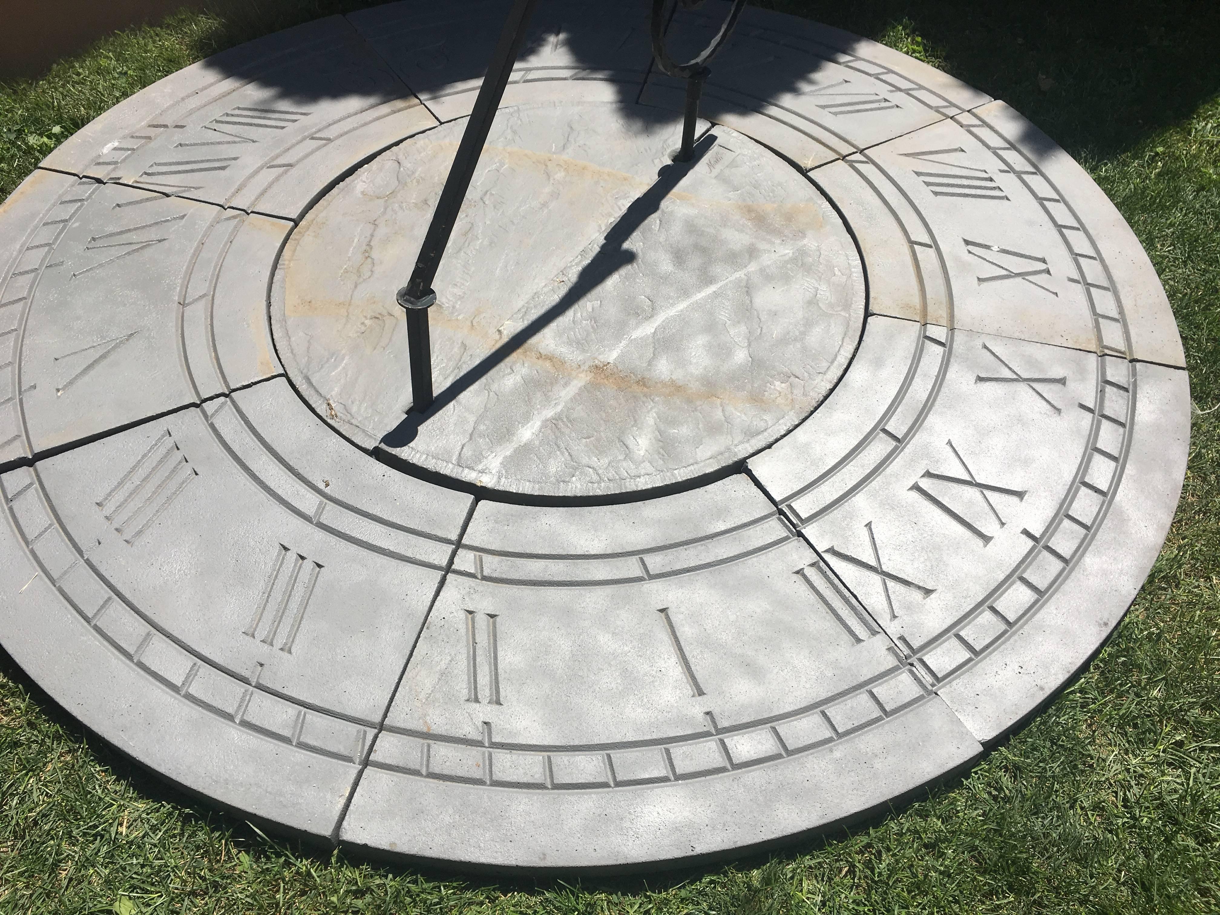 sundials meaning