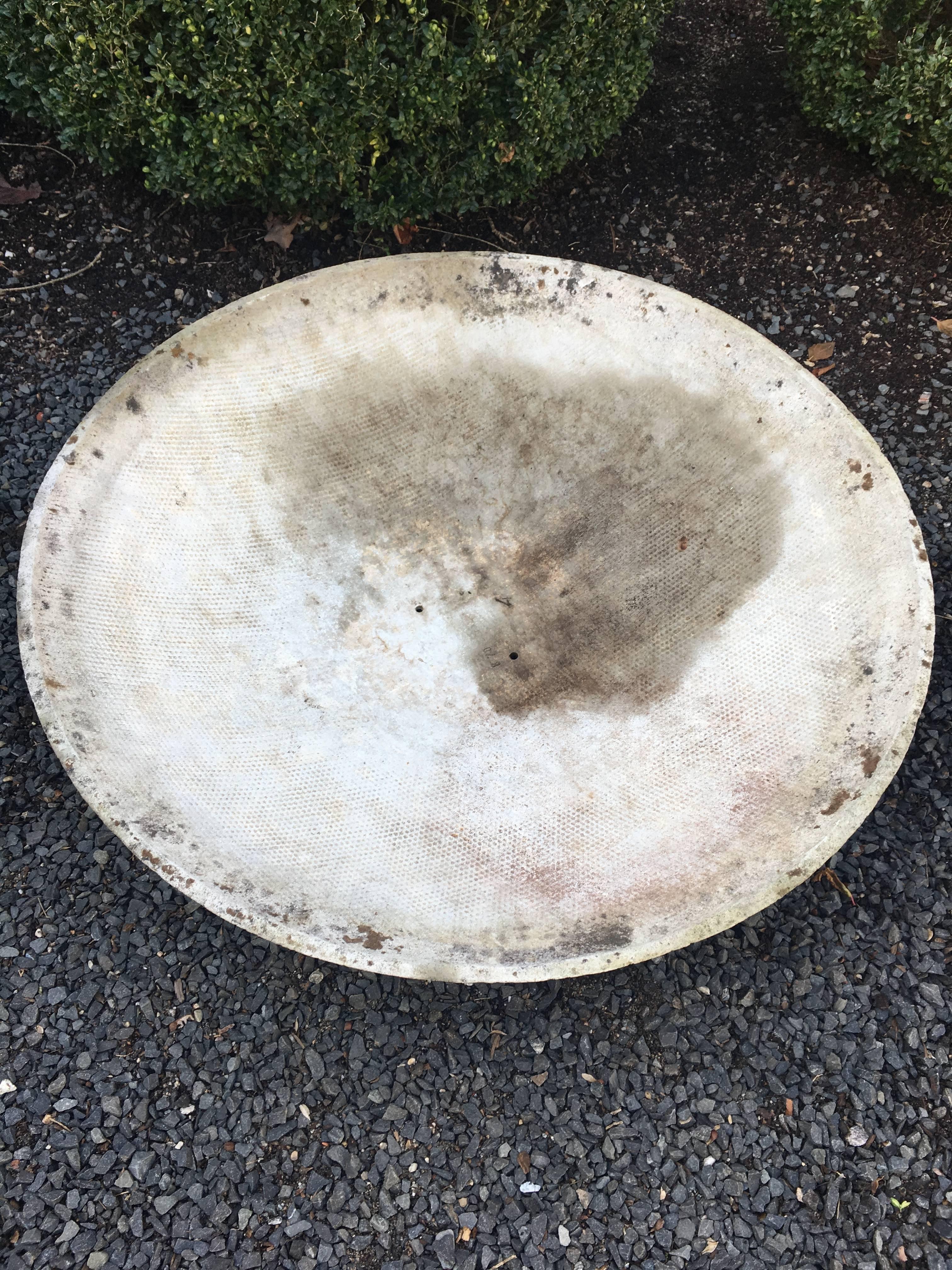 Single Willy Guhl Saucer Planter With Original Iron Stand In Excellent Condition In Woodbury, CT
